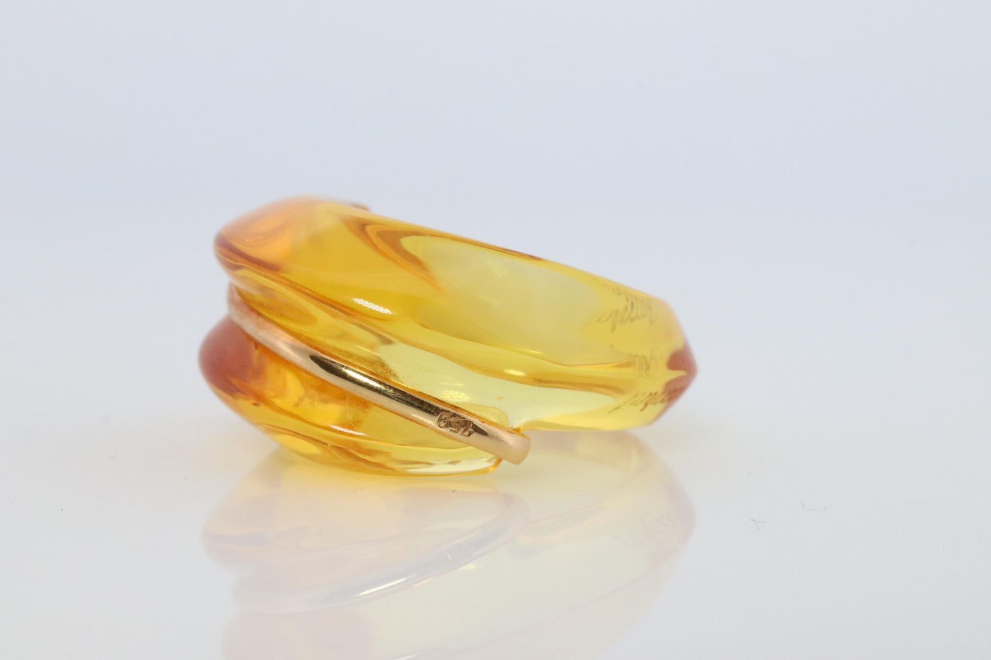 18k BACCARAT Ring. Yellow Crystal retro Coquillage Ring.