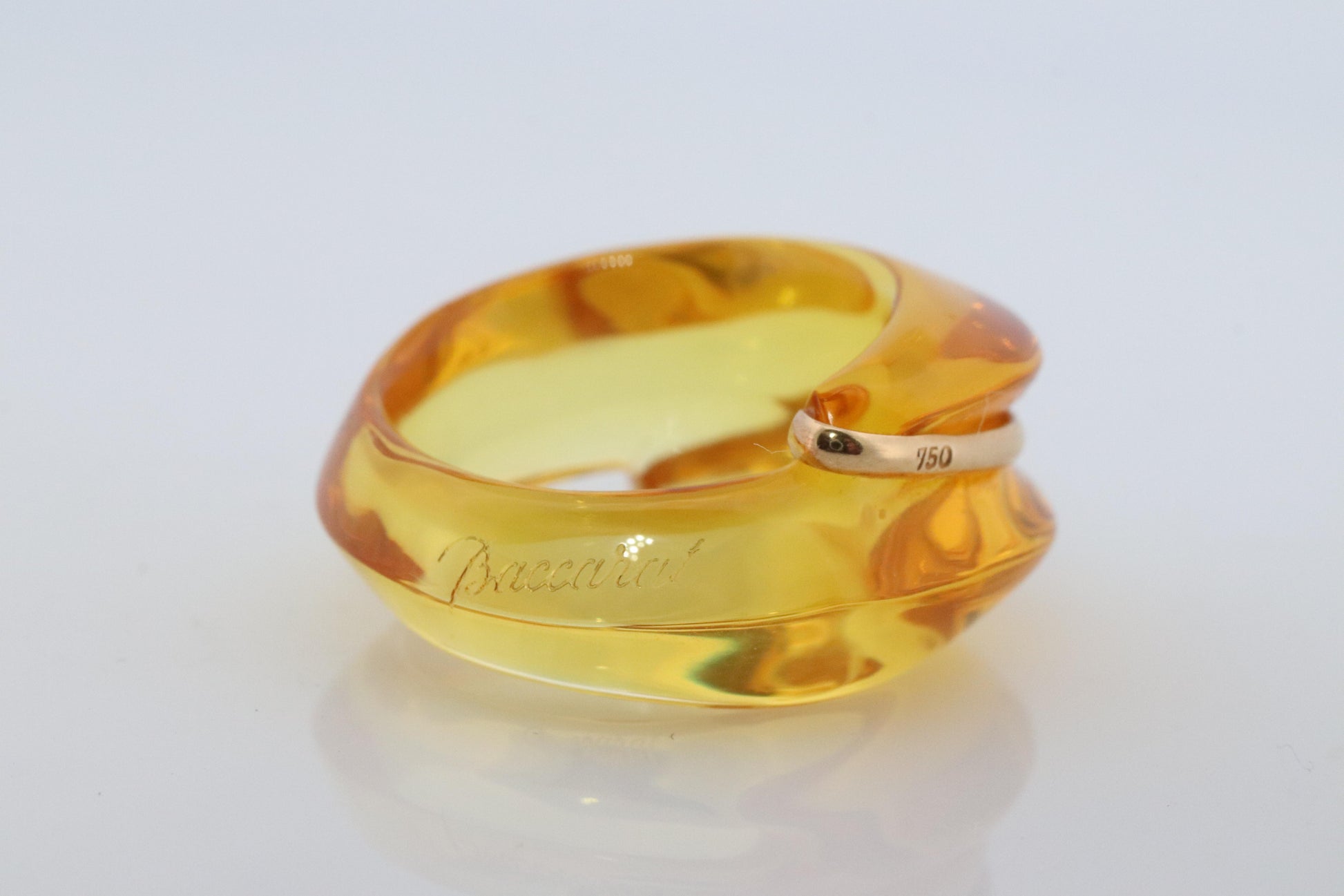 18k BACCARAT Ring. Yellow Crystal retro Coquillage Ring.