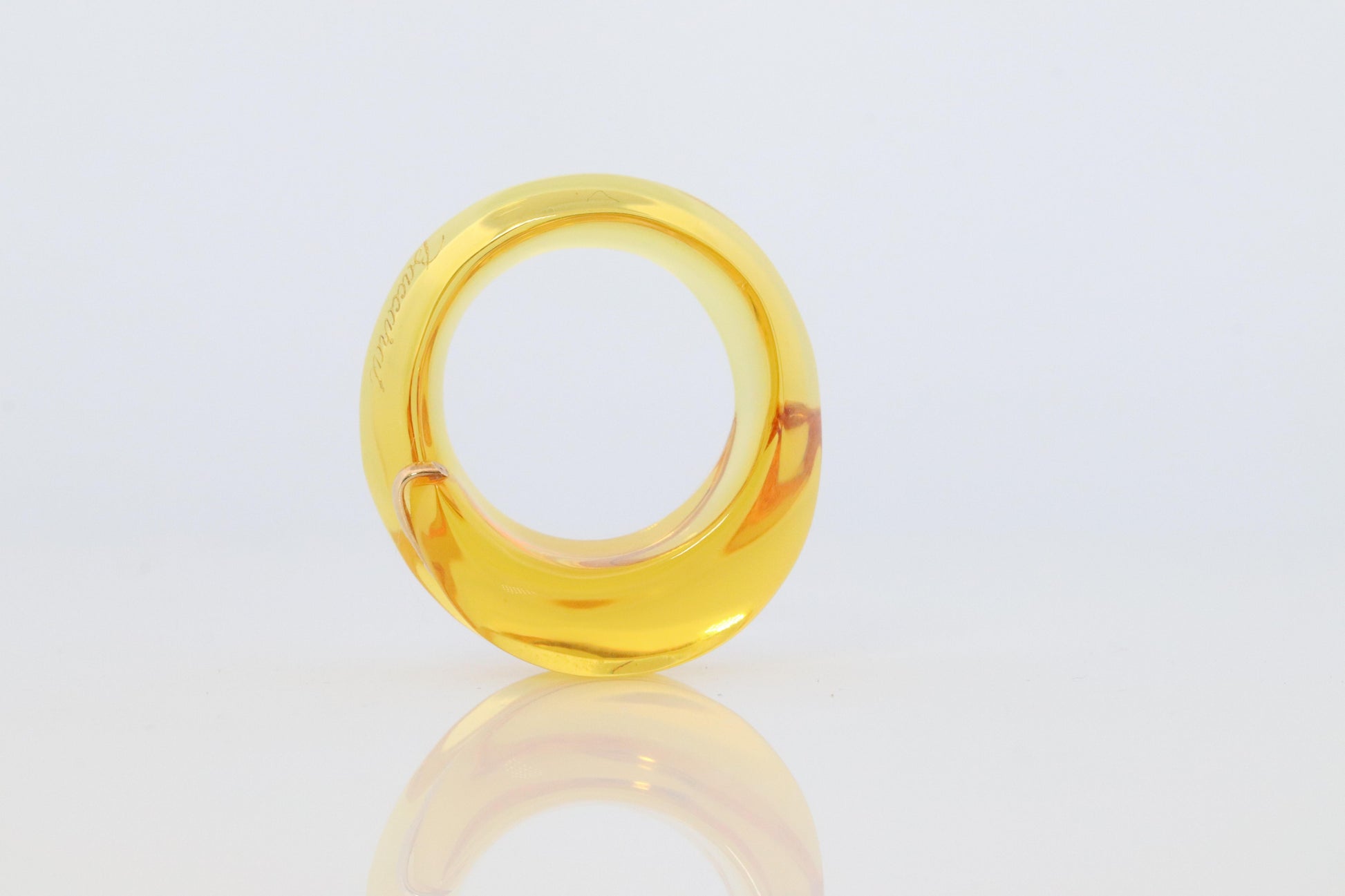 18k BACCARAT Ring. Yellow Crystal retro Coquillage Ring.