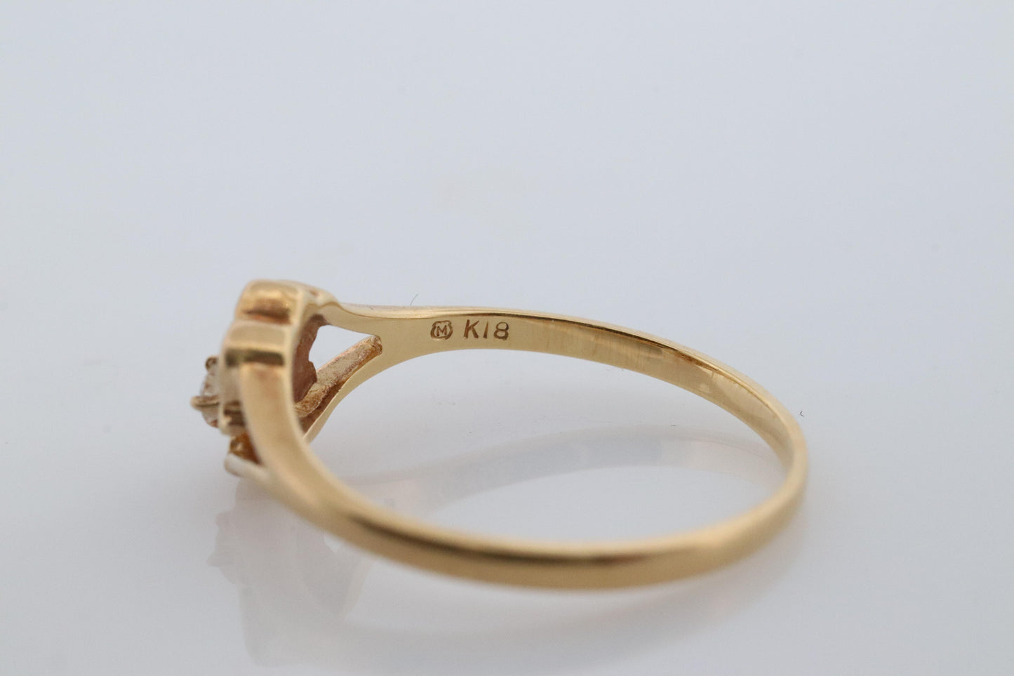 Mikimoto Ring. Vintage 18k Gold Mikimoto Dainty Diamond Ring.