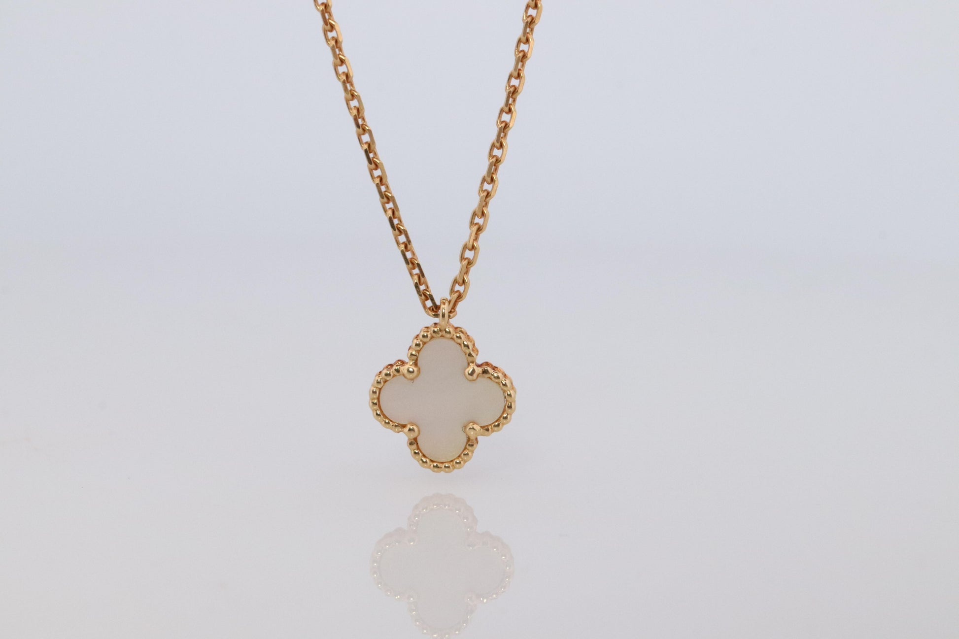 Van Cleef Arpels Alhambra Necklace . Genuine VCA 18k YG Sweet Shell Pendant