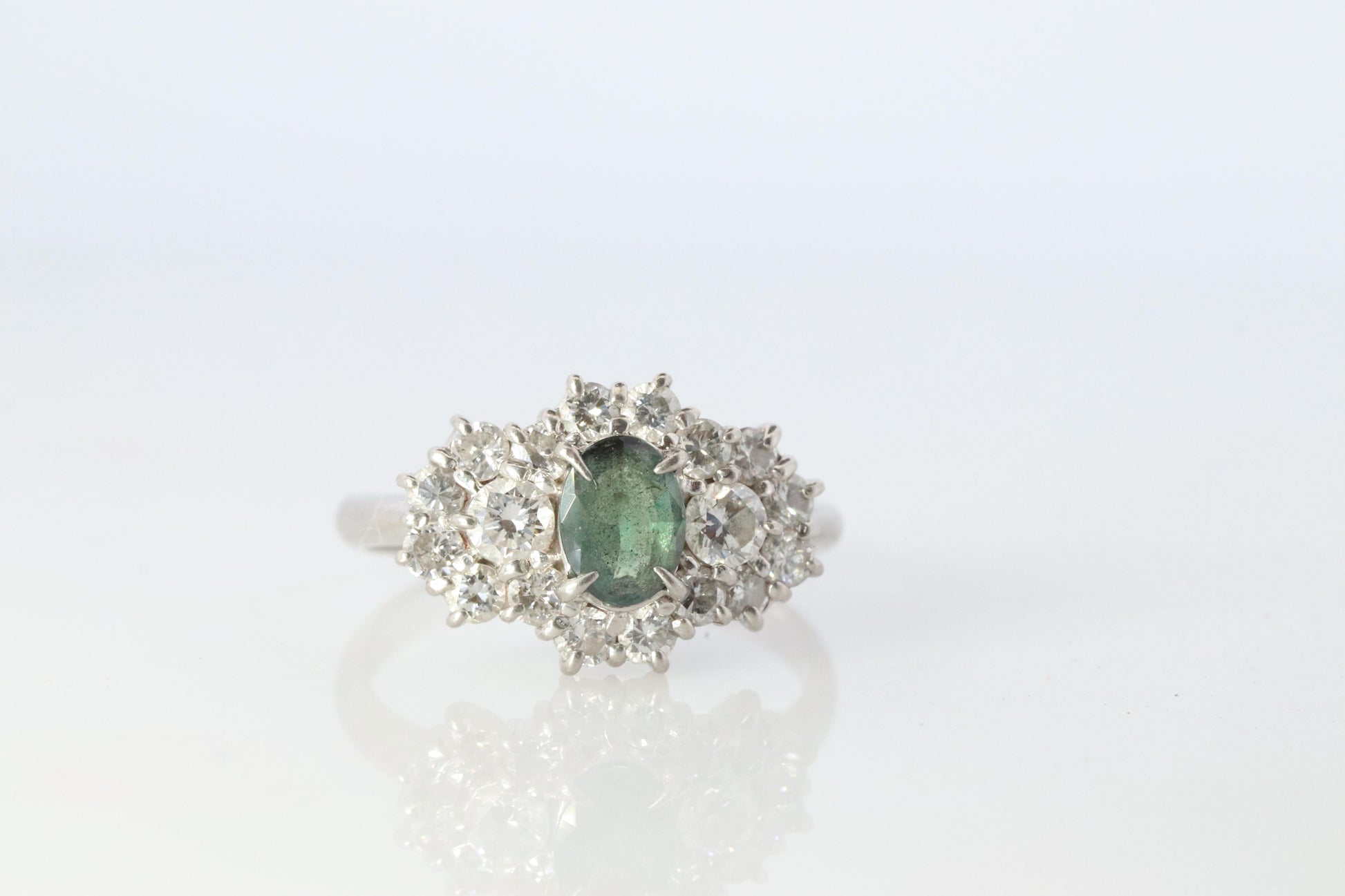 Genuine Alexandrite Ring. Platinum Alexandrite Diamond Halo Ring. PT900 Plat