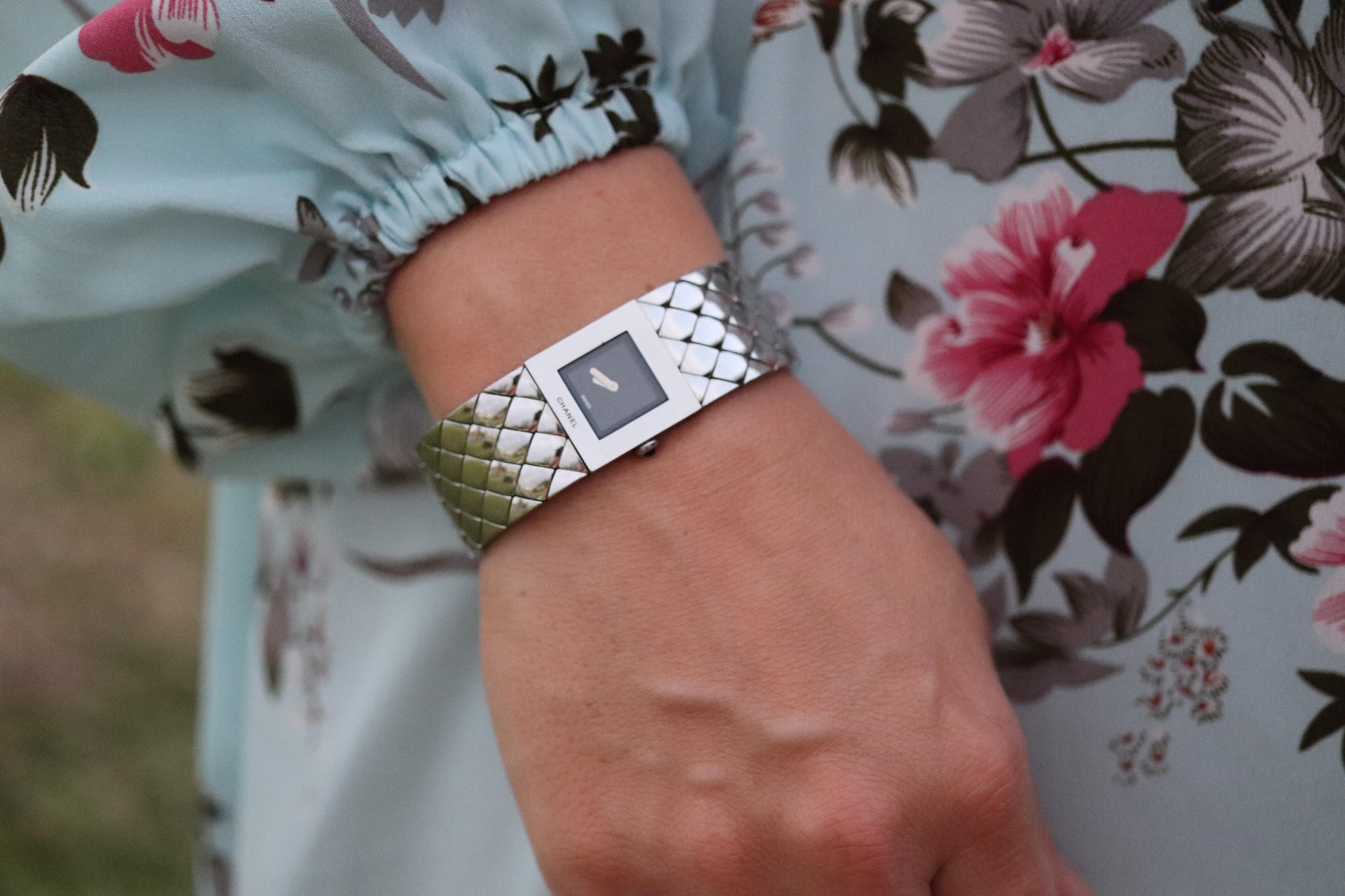 Chanel Watch. Genuine Matelasse Ladies Quartz Wristwatch Quilted Bracelet