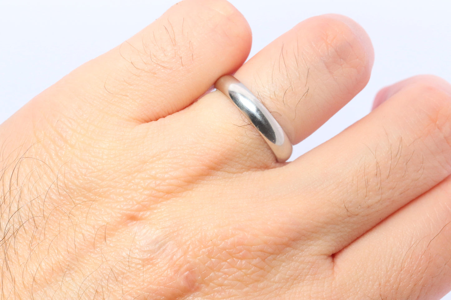 Harry Winston Ring. Comfort Fit Harry Winston Wedding 4mm wide Band.