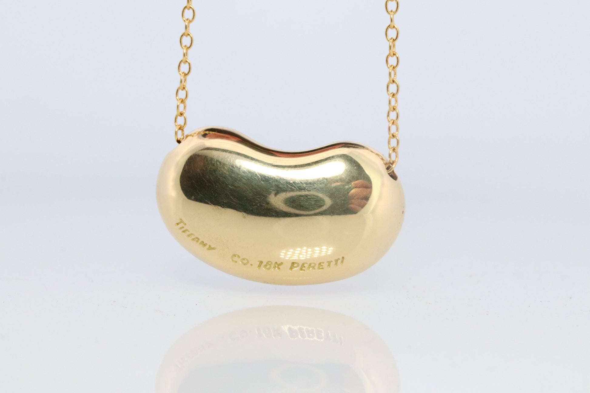 Tiffany & Co. Large Bean Pendant Necklace. 750 Yellow Gold Tiffany Long Chain.