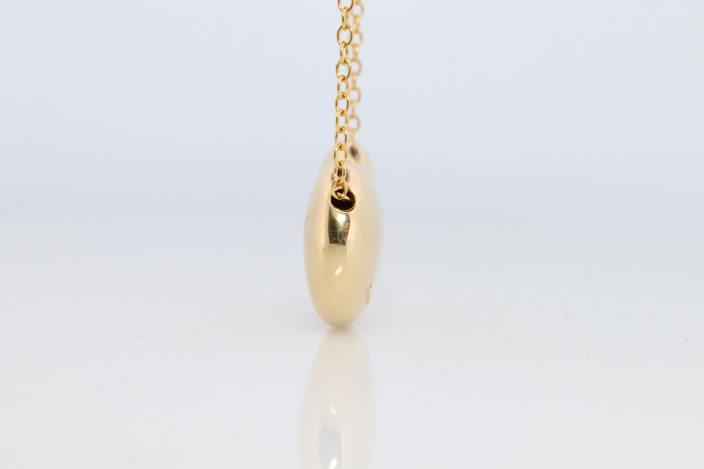 Tiffany & Co. Large Bean Pendant Necklace. 750 Yellow Gold Tiffany Long Chain.