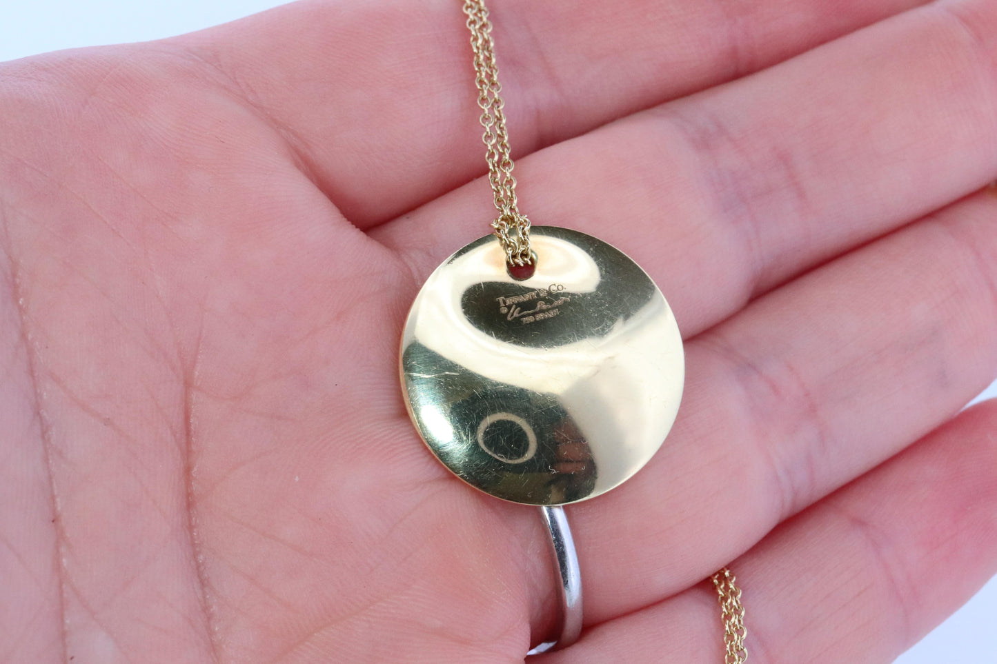Tiffany & Co. Large Disk Pendant Necklace. 18k Elsa Peretti Tiffany 24mm Round
