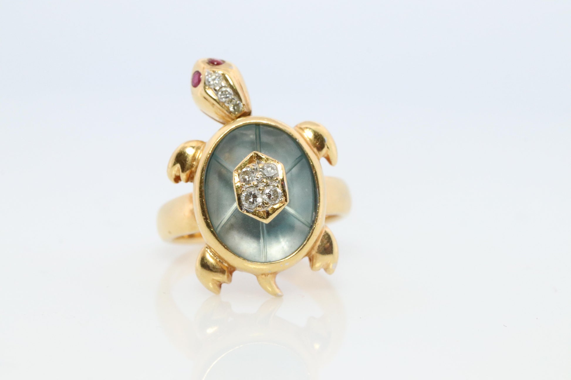18k TURTLE ring. DIAMOND Topaz encrusted Turtle 3D Animated Seaturtle ring.
