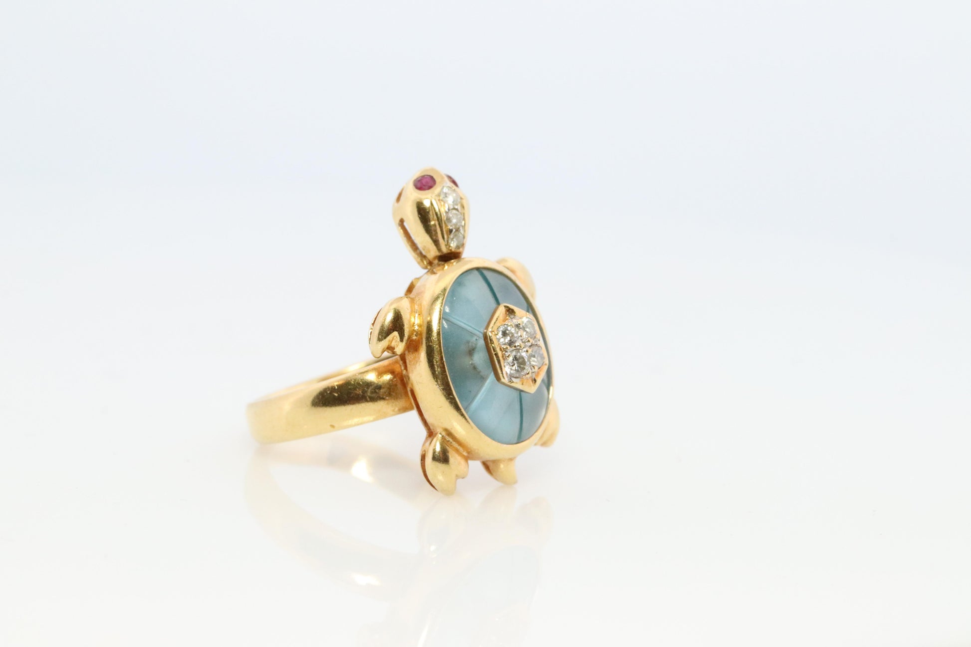 18k TURTLE ring. DIAMOND Topaz encrusted Turtle 3D Animated Seaturtle ring.