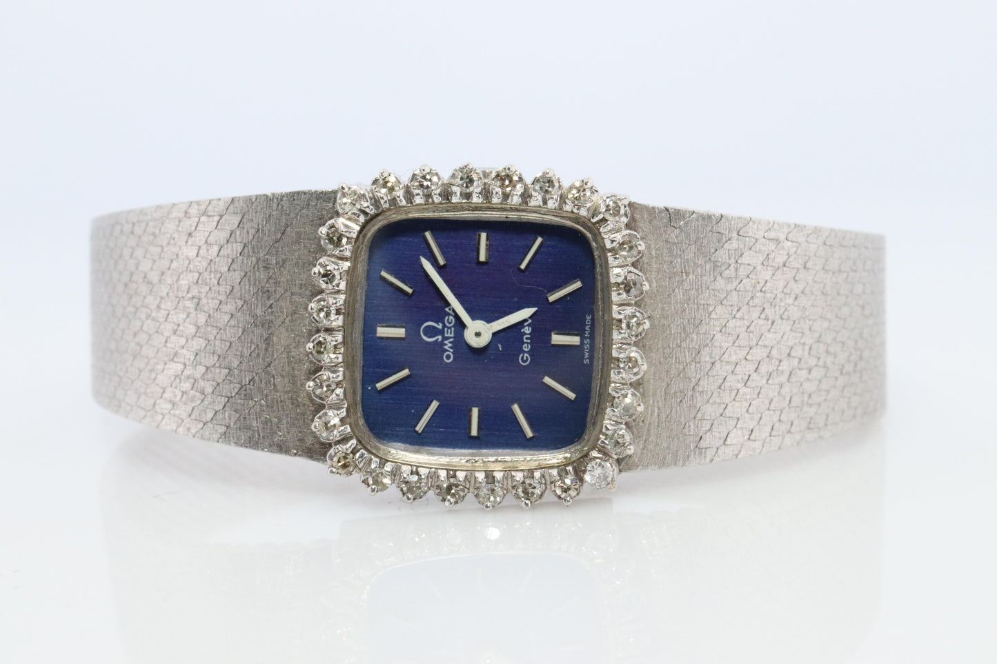 Omega watch 511.0452. Omega SS Diamond Bezel Vintage Ladies Blue Dial wristwatch