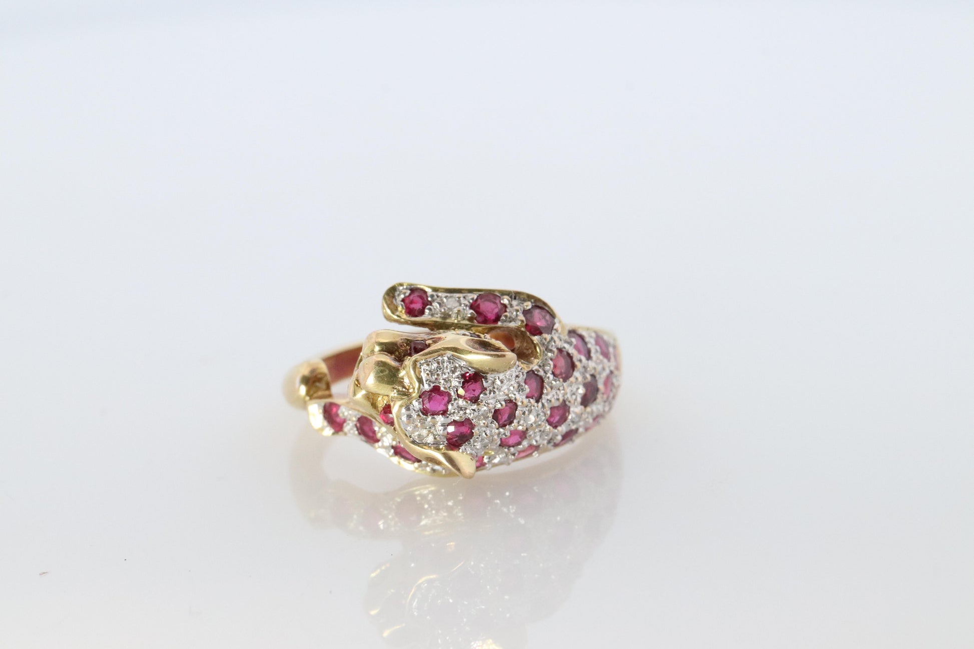 18k Panther Leopard Jaguar Cheetah Ruby ring. Encrusted Rubies Ready to Pouce