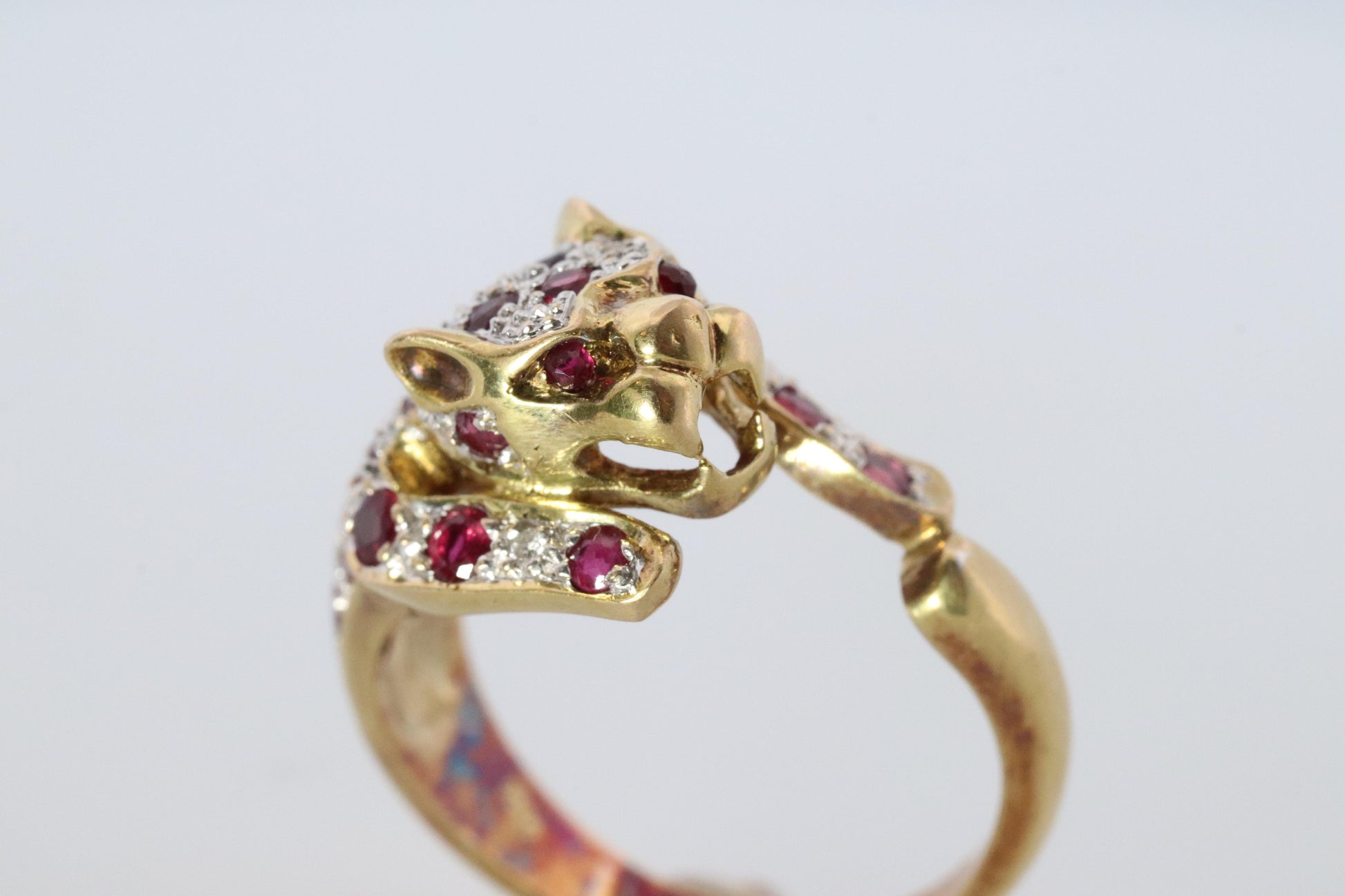 18k Panther Leopard Jaguar Cheetah Ruby ring. Encrusted Rubies Ready to Pouce
