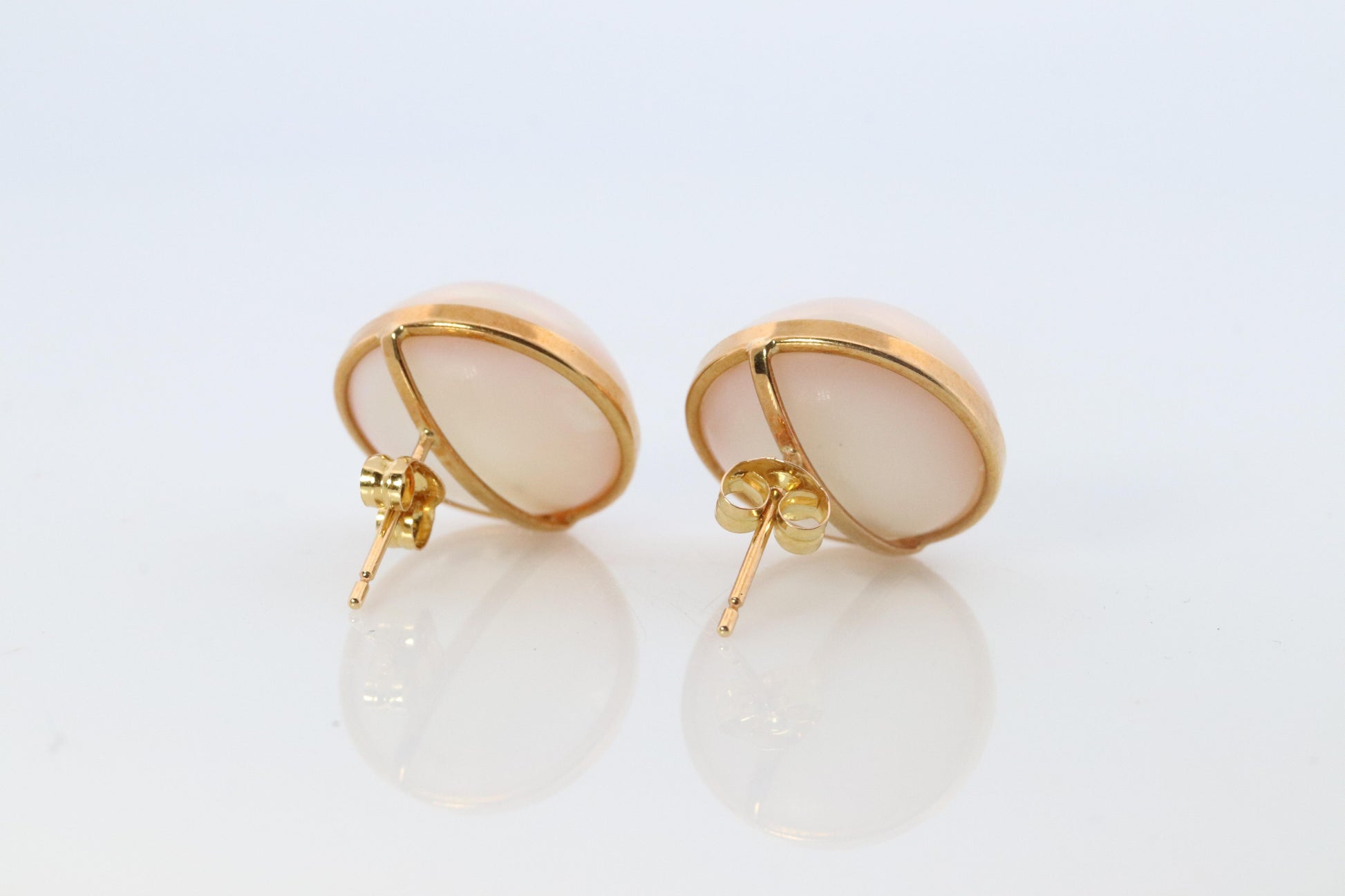 Large Mabe Pearl Earrings. 18k Yellow Gold Stud Pierced Round Mabe.
