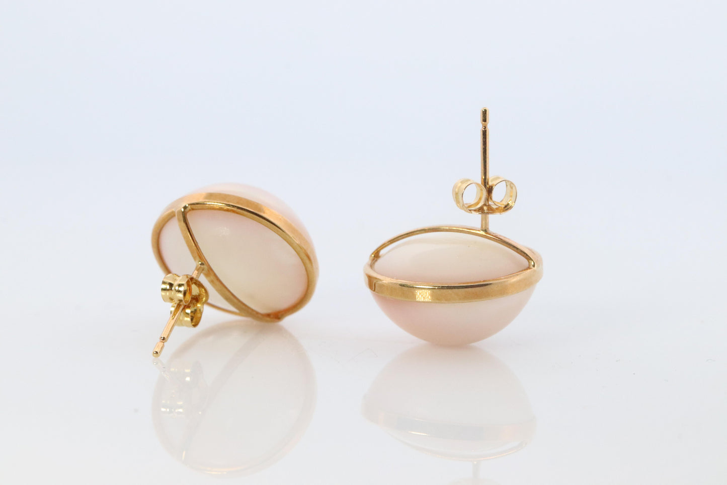 Large Mabe Pearl Earrings. 18k Yellow Gold Stud Pierced Round Mabe.