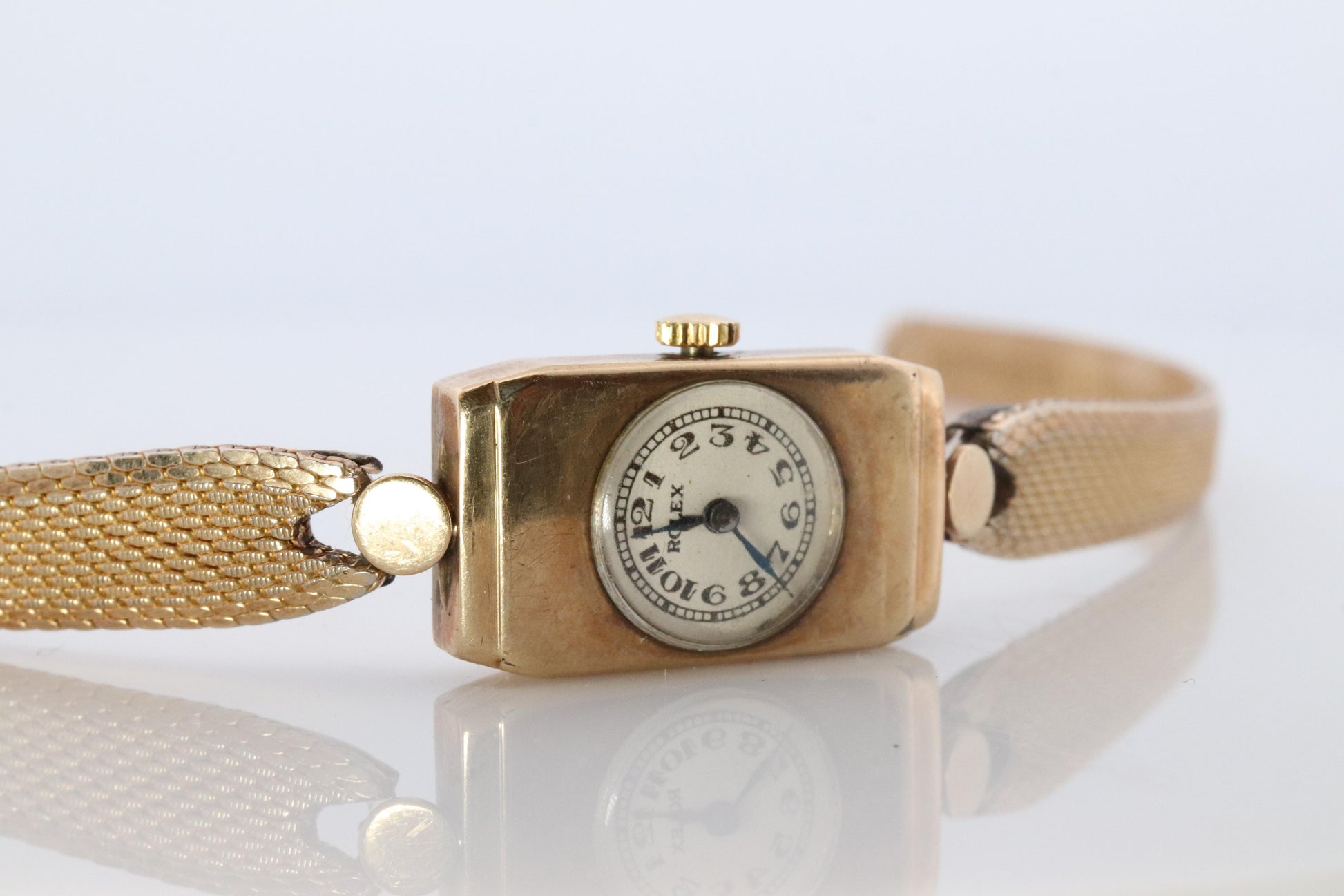 Antique Rolex Womens Cocktail Watch. 9k YG 2699 Manual Windup. Circa 1930s