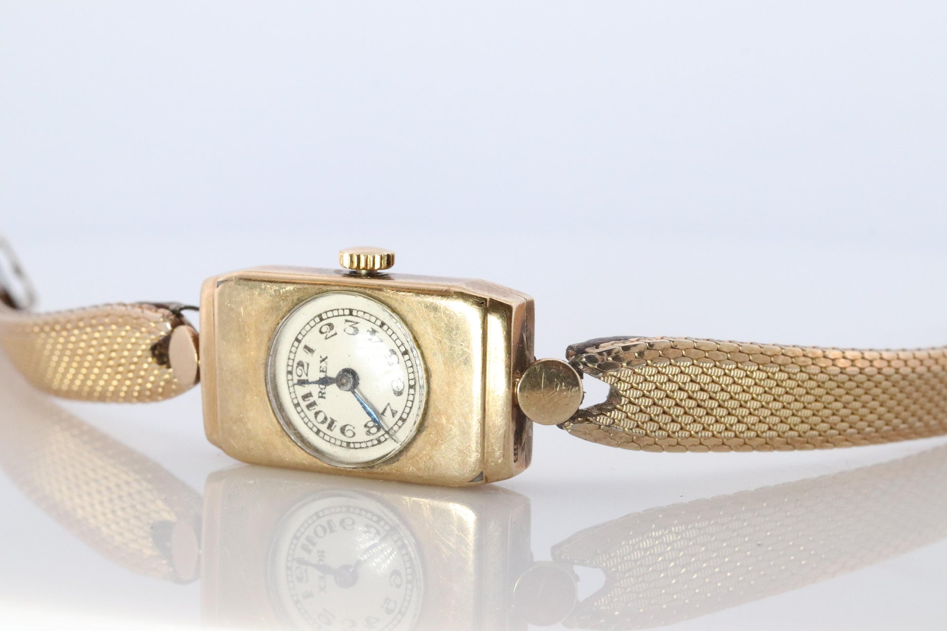 Antique Rolex Womens Cocktail Watch. 9k YG 2699 Manual Windup. Circa 1930s
