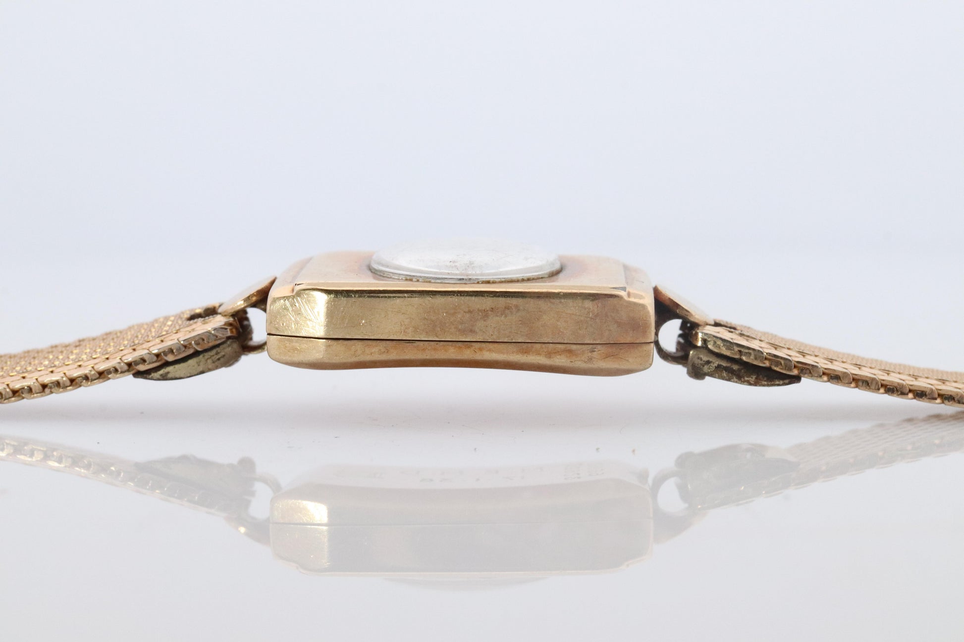 Antique Rolex Womens Cocktail Watch. 9k YG 2699 Manual Windup. Circa 1930s
