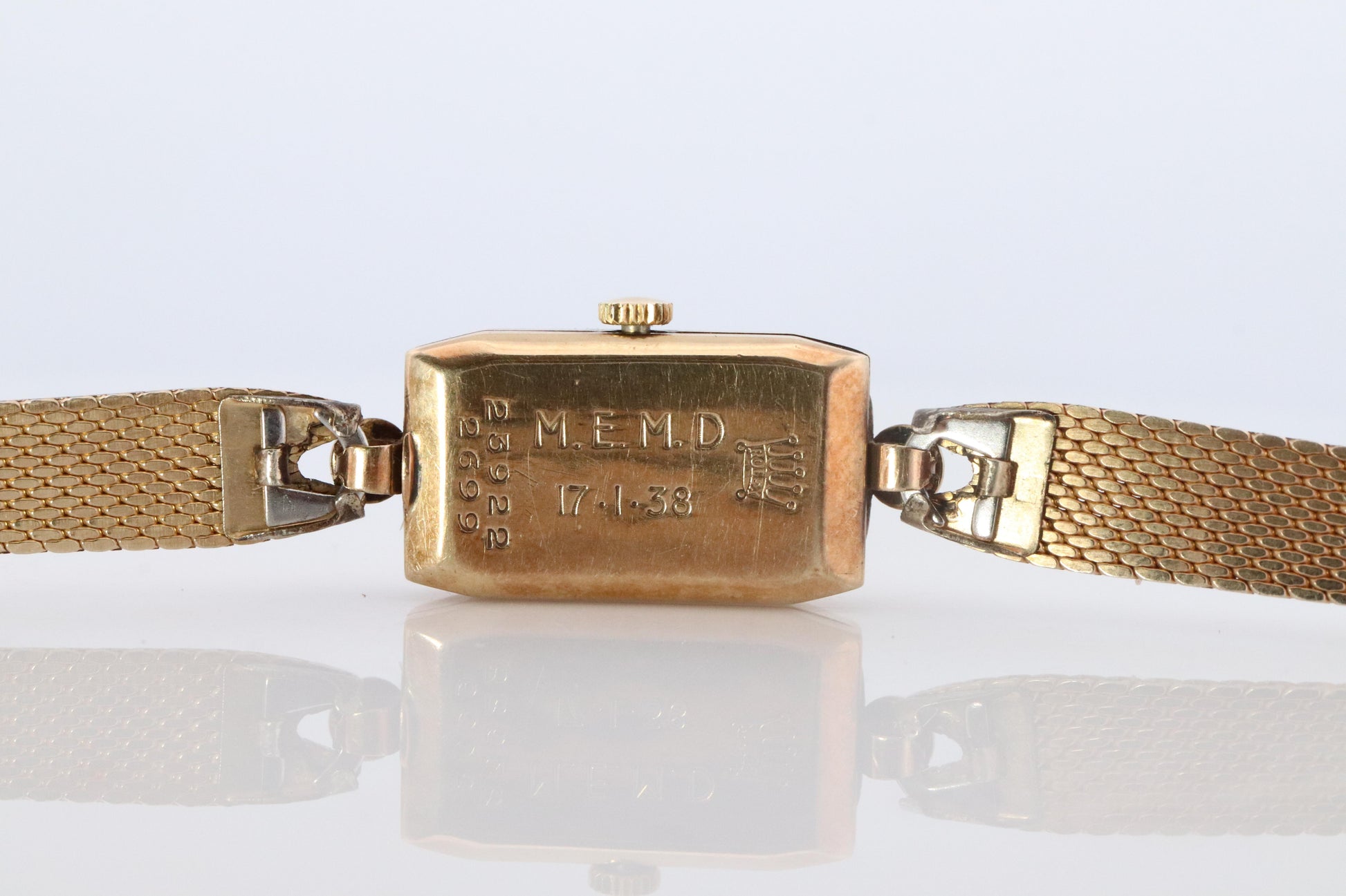 Antique Rolex Womens Cocktail Watch. 9k YG 2699 Manual Windup. Circa 1930s