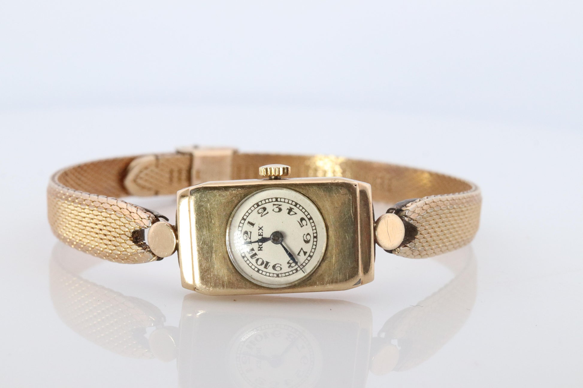 Antique Rolex Womens Cocktail Watch. 9k YG 2699 Manual Windup. Circa 1930s