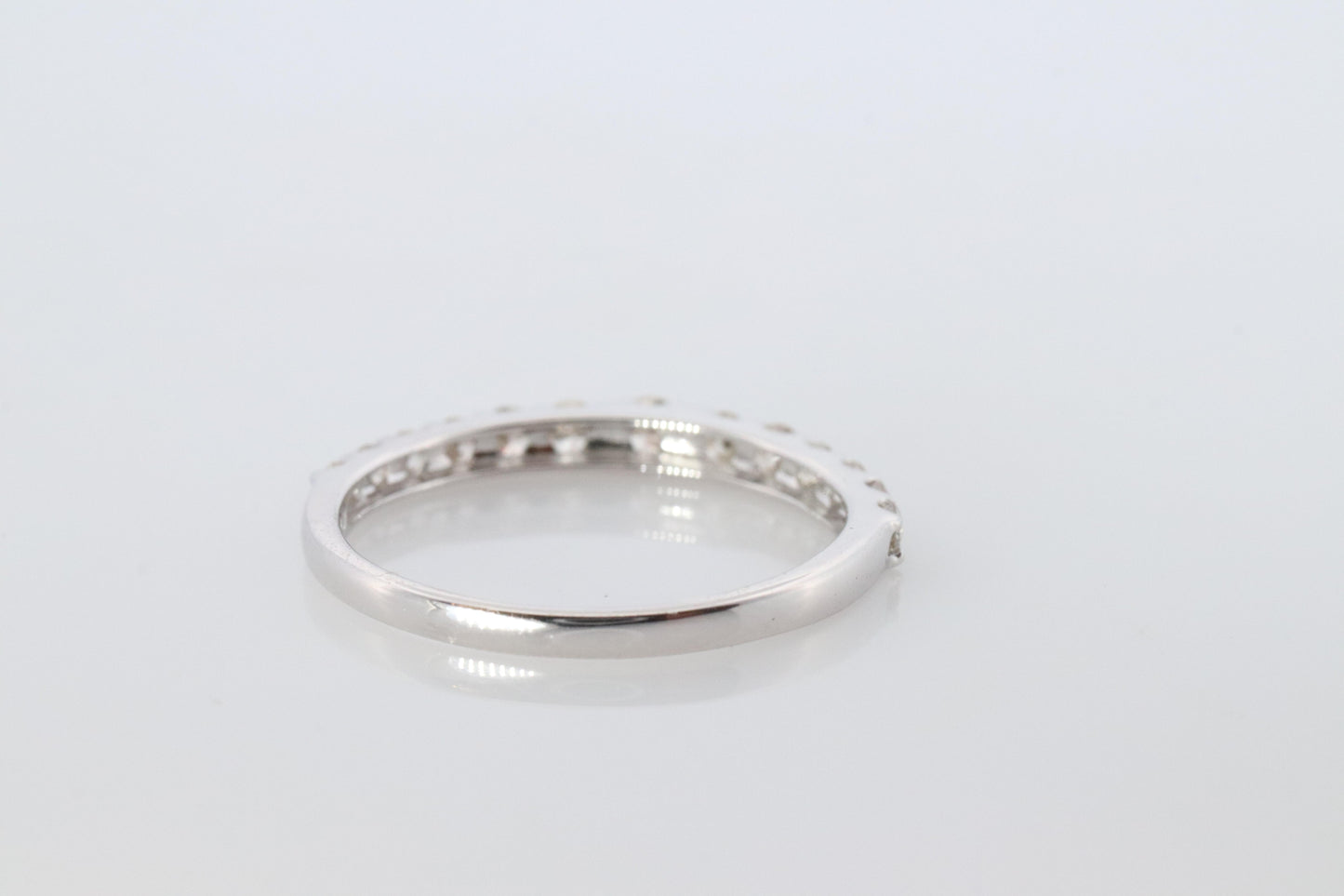 18k Diamond eternity band. 18k White Gold 0.5ctw half anniversary Ring.