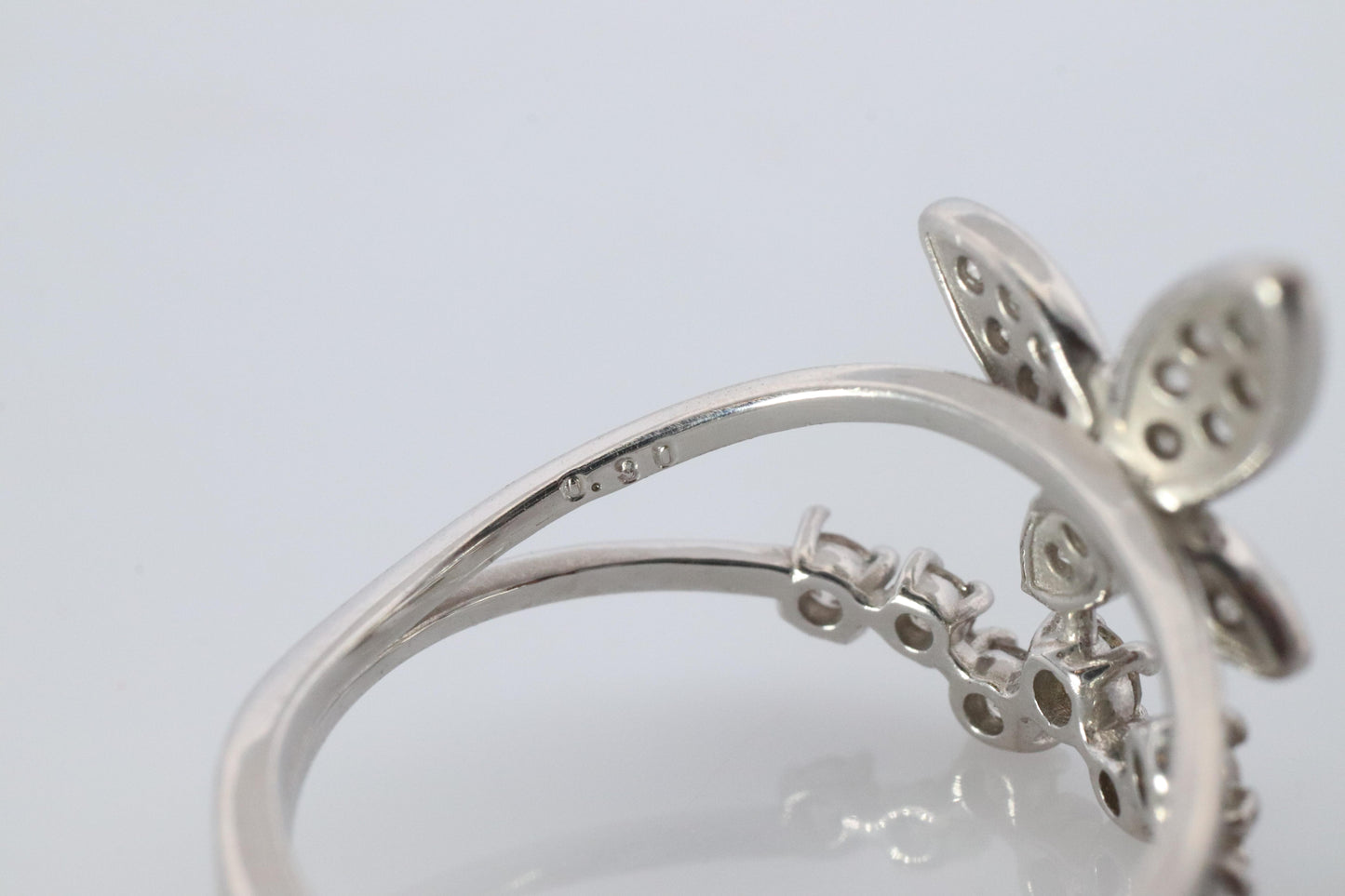 Platinum Butterfly ring. Pt900 Fun Diamond Dainty cluster band.