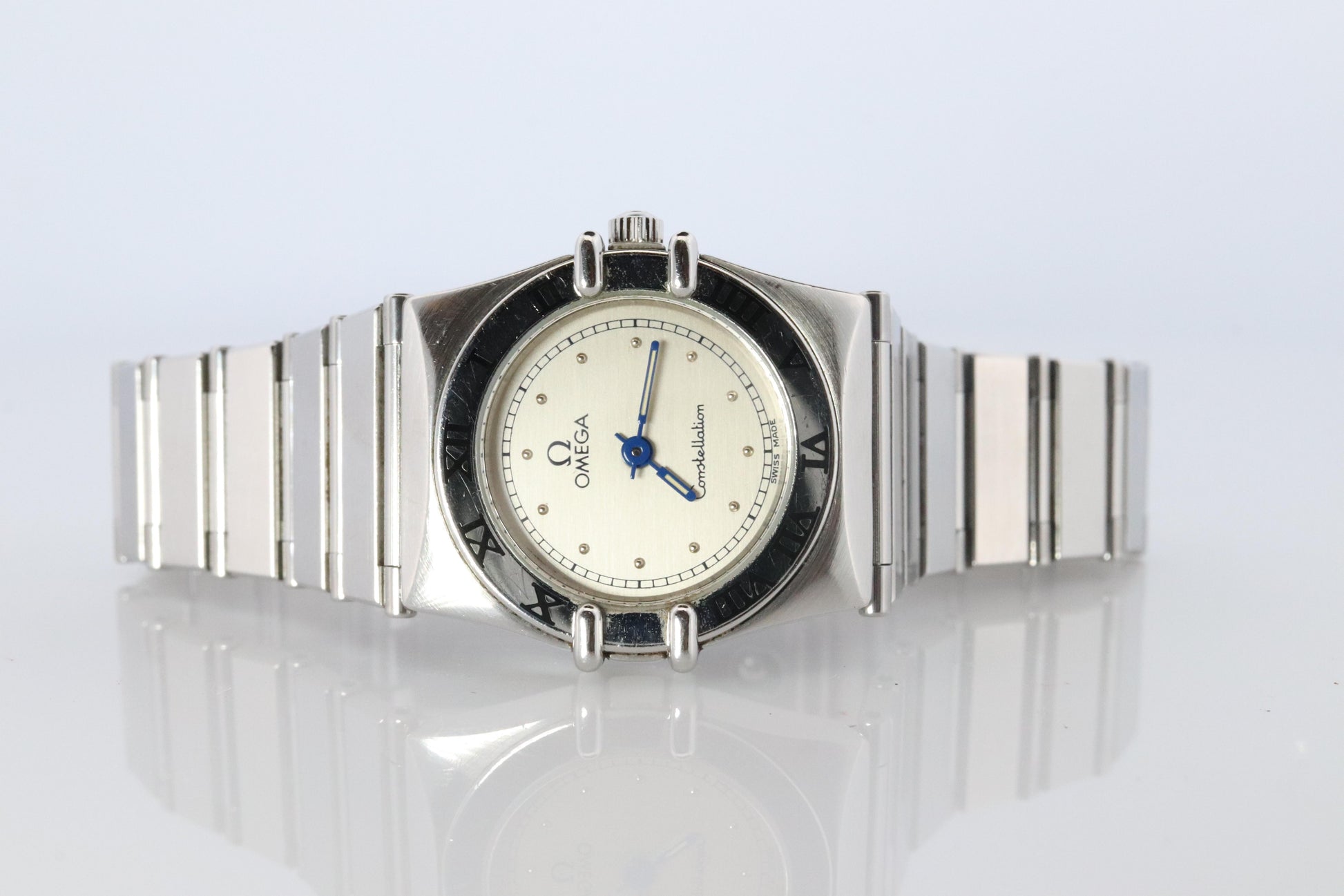 Omega Watch. Ladies Omega 796.1080 Constellation Womens Wristwatch