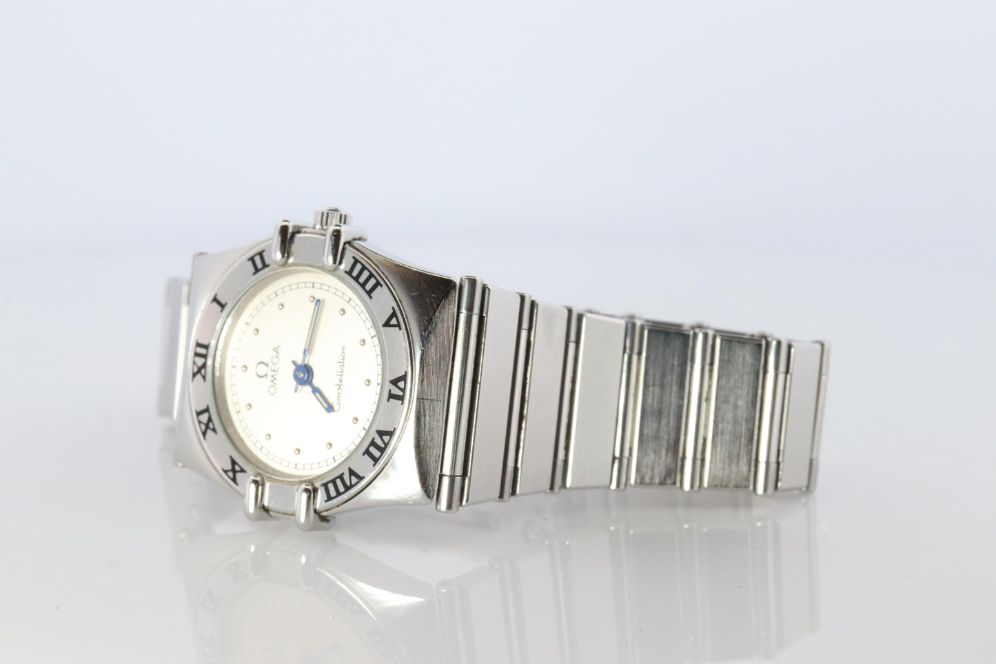 Omega Watch. Ladies Omega 796.1080 Constellation Womens Wristwatch