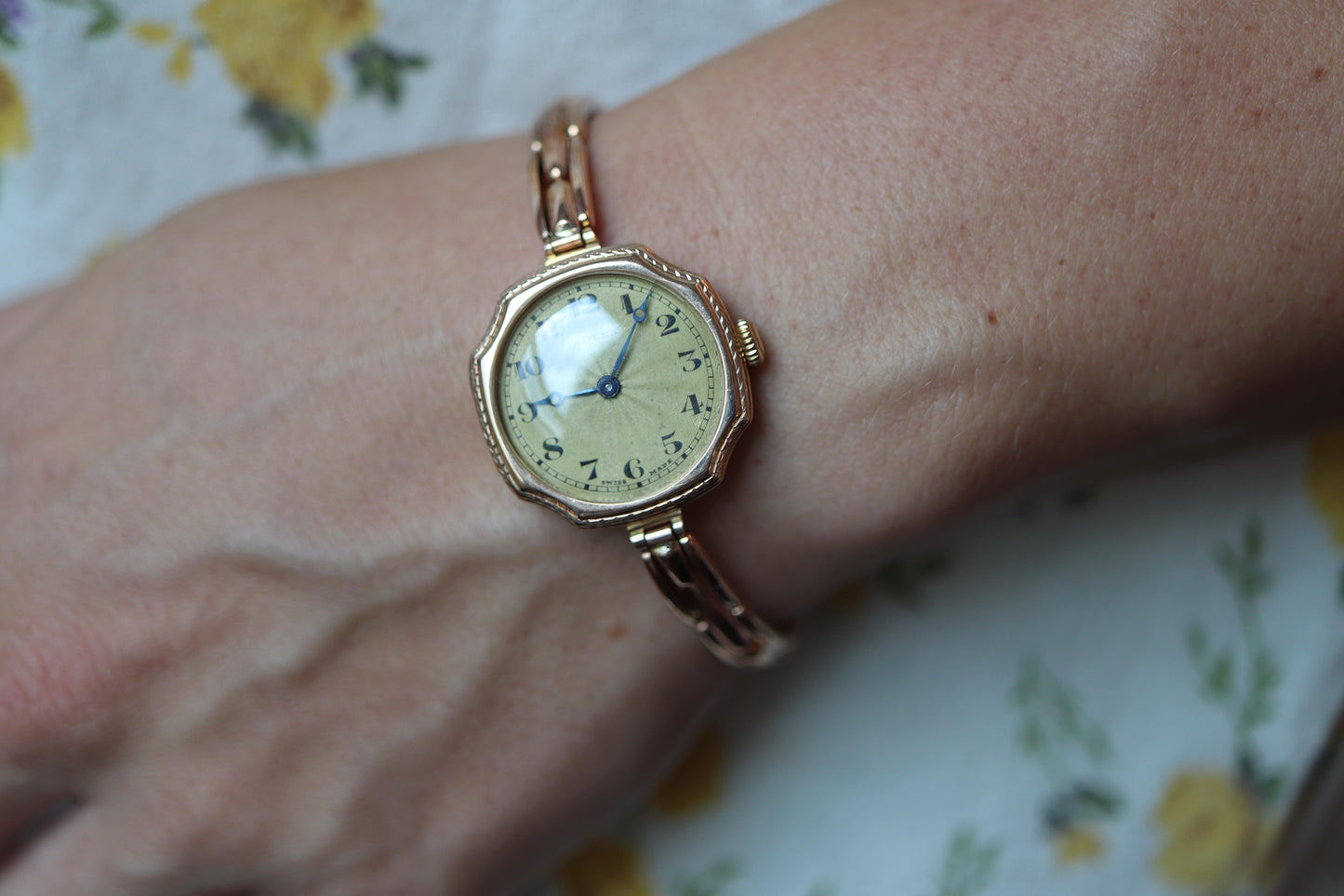 Antique Rolex Womens Cocktail Watch. 9k Rose Gold 0902 Manual Windup.