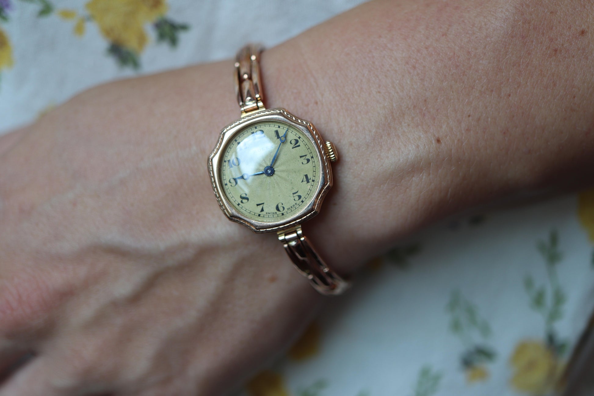 Antique Rolex Womens Cocktail Watch. 9k Rose Gold 0902 Manual Windup.
