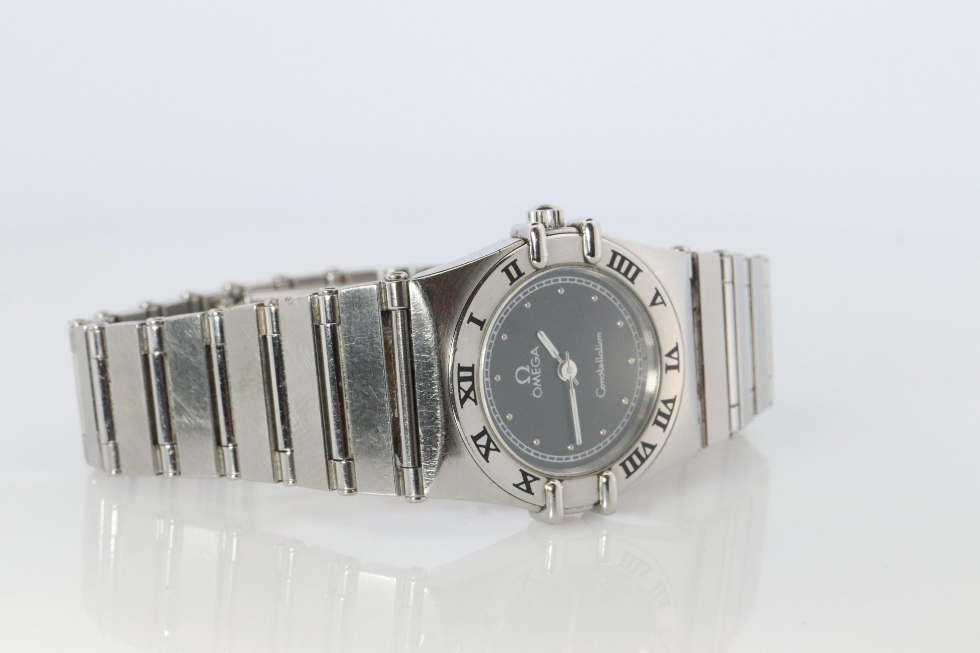 Omega Watch. Ladies Omega 796.1080 Constellation Black Dial Womens Wristwatch