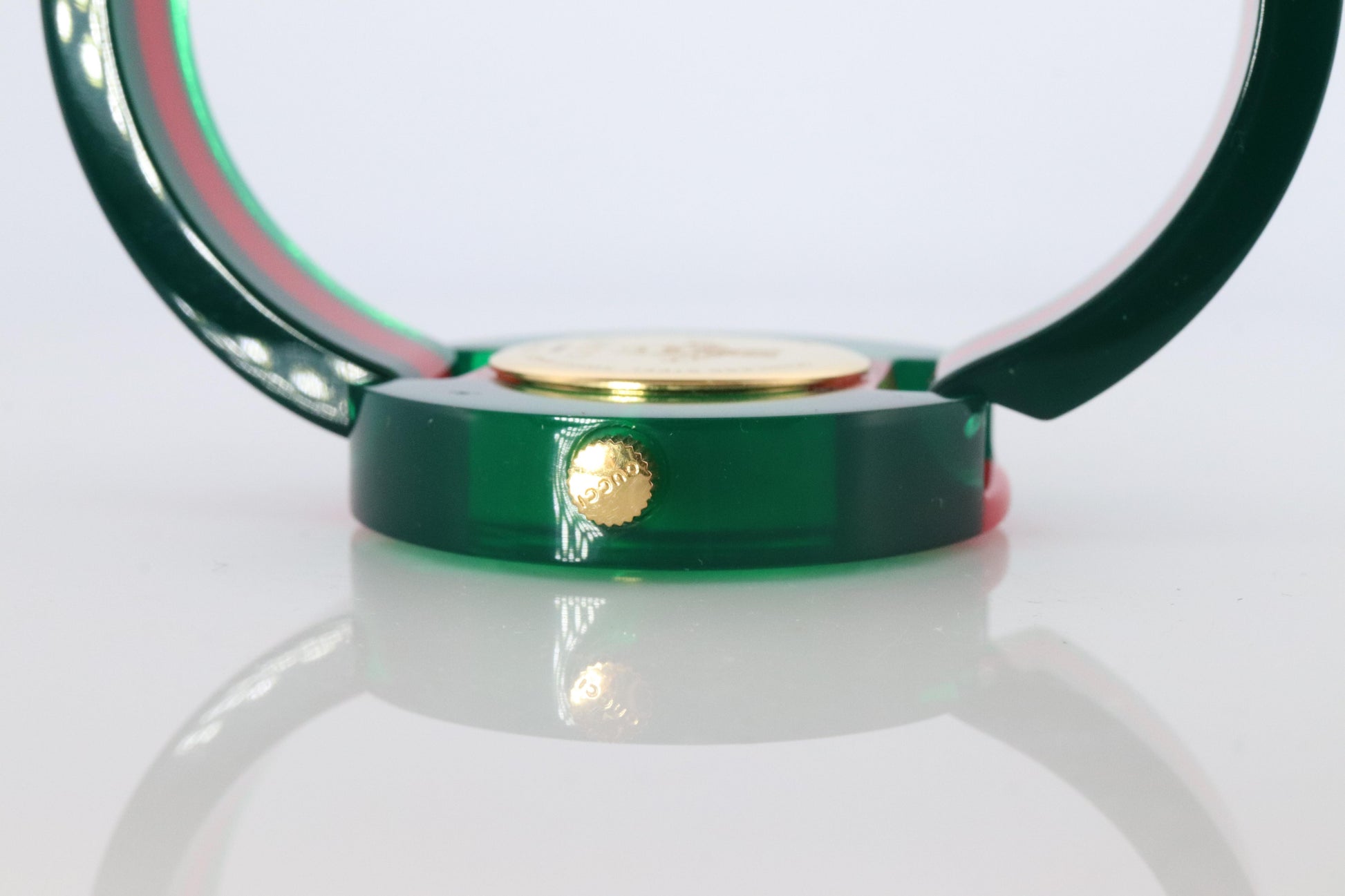 Vintage GUCCI Quartz 143.3  Watch. Gucci Ladies Bangle Plastic Vintage Web Watch
