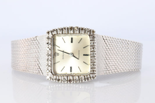 Genuine Rolex Watch. Diamond Bezel 1972 Ladies Manual ROLEX 2611 Precision