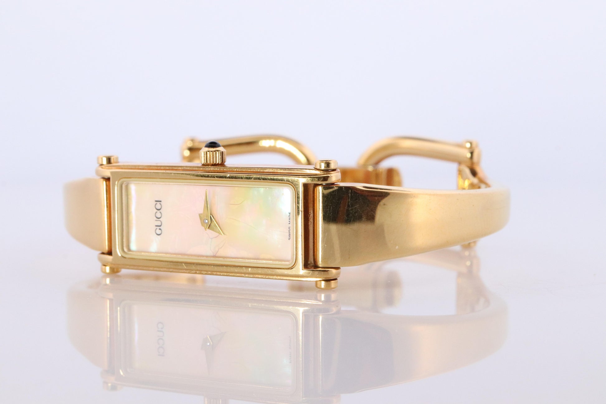 Vintage GUCCI 1500L Quartz MOP Dial Watch. Gucci Gold Bangle Wrist Timepiece