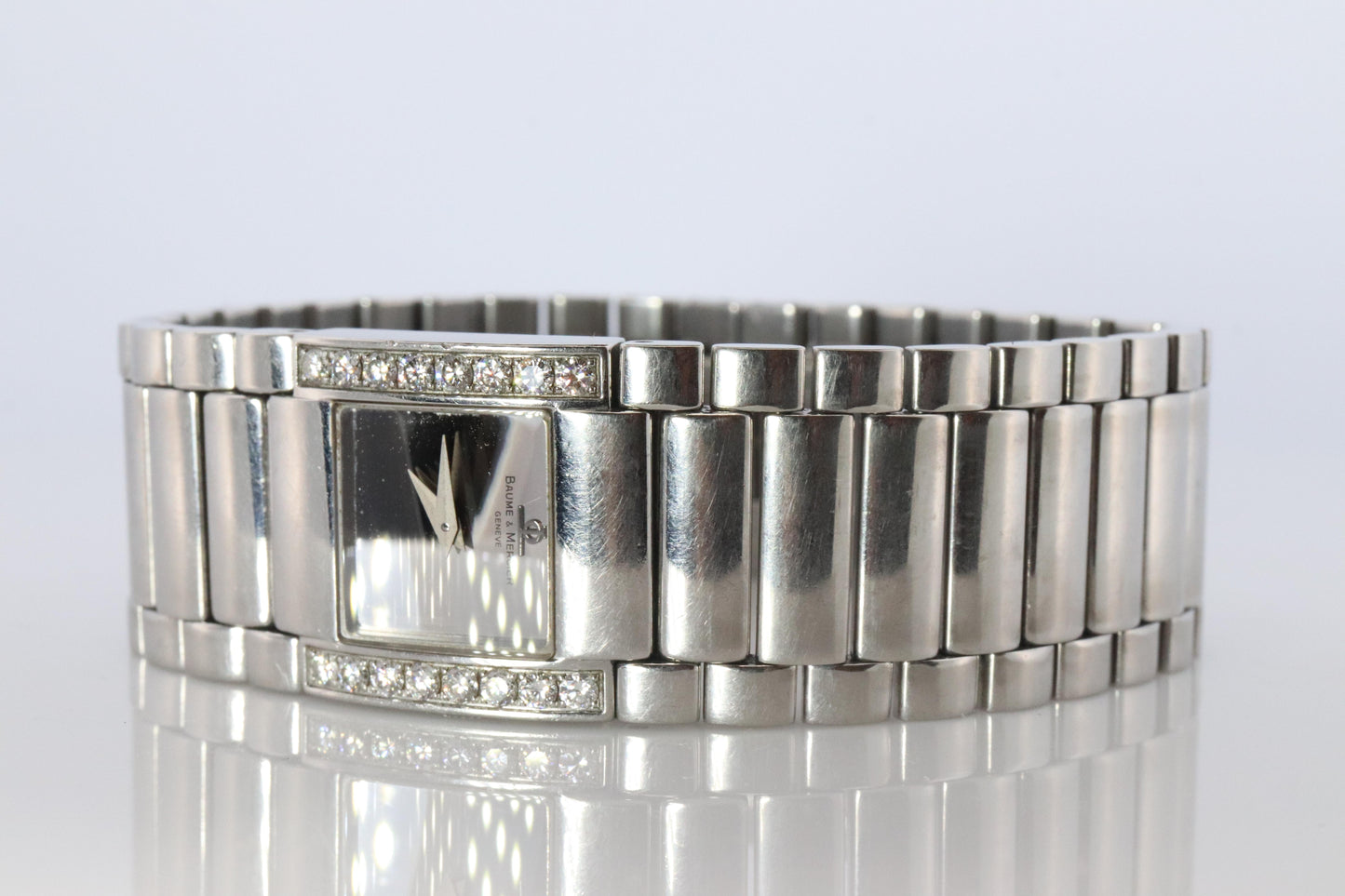 Vintage Baume and Mercier Diamond watch. Baume Mercier Catwalk Wristwatch