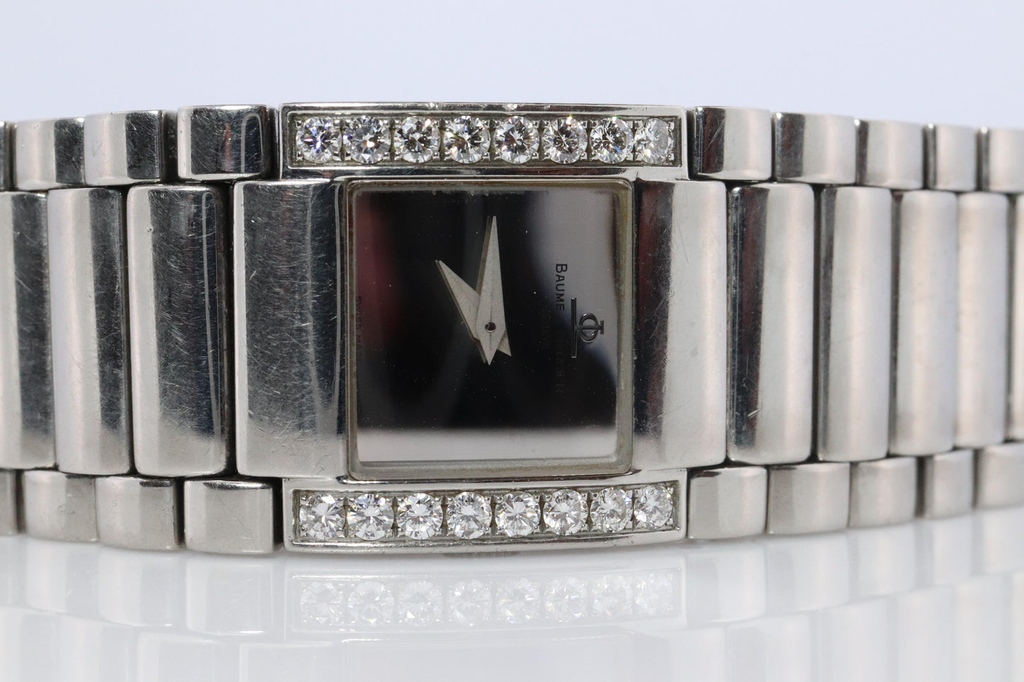 Vintage Baume and Mercier Diamond watch. Baume Mercier Catwalk Wristwatch