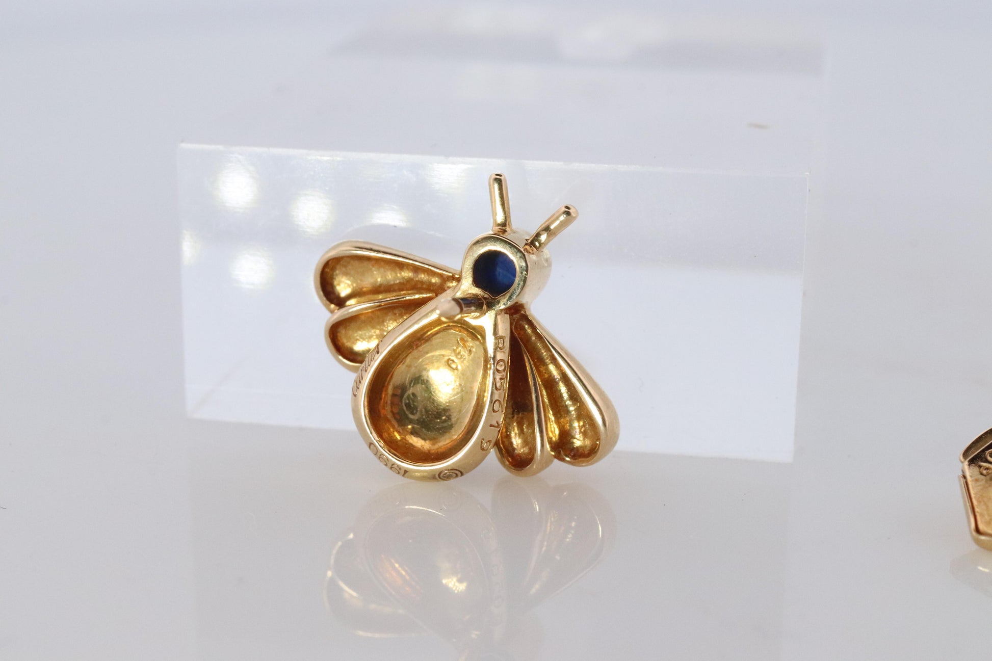 Genuine Cartier Bee Brooch. 18k Yellow Gold Sapphire BumbleBee Pin.