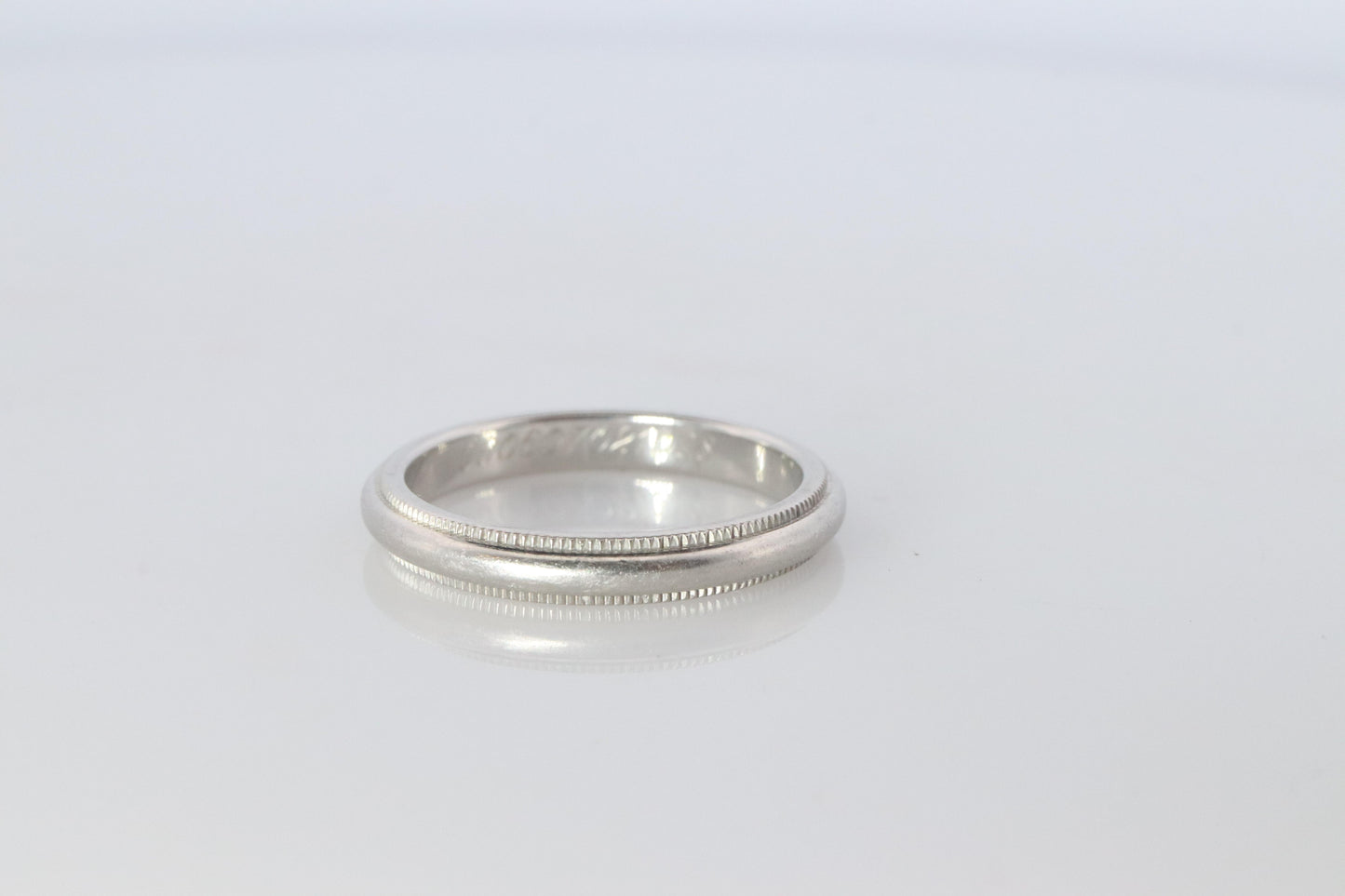 Vintage Tiffany and Co Ring. Authentic Platinum Band. T&CO Milgrain 3mm