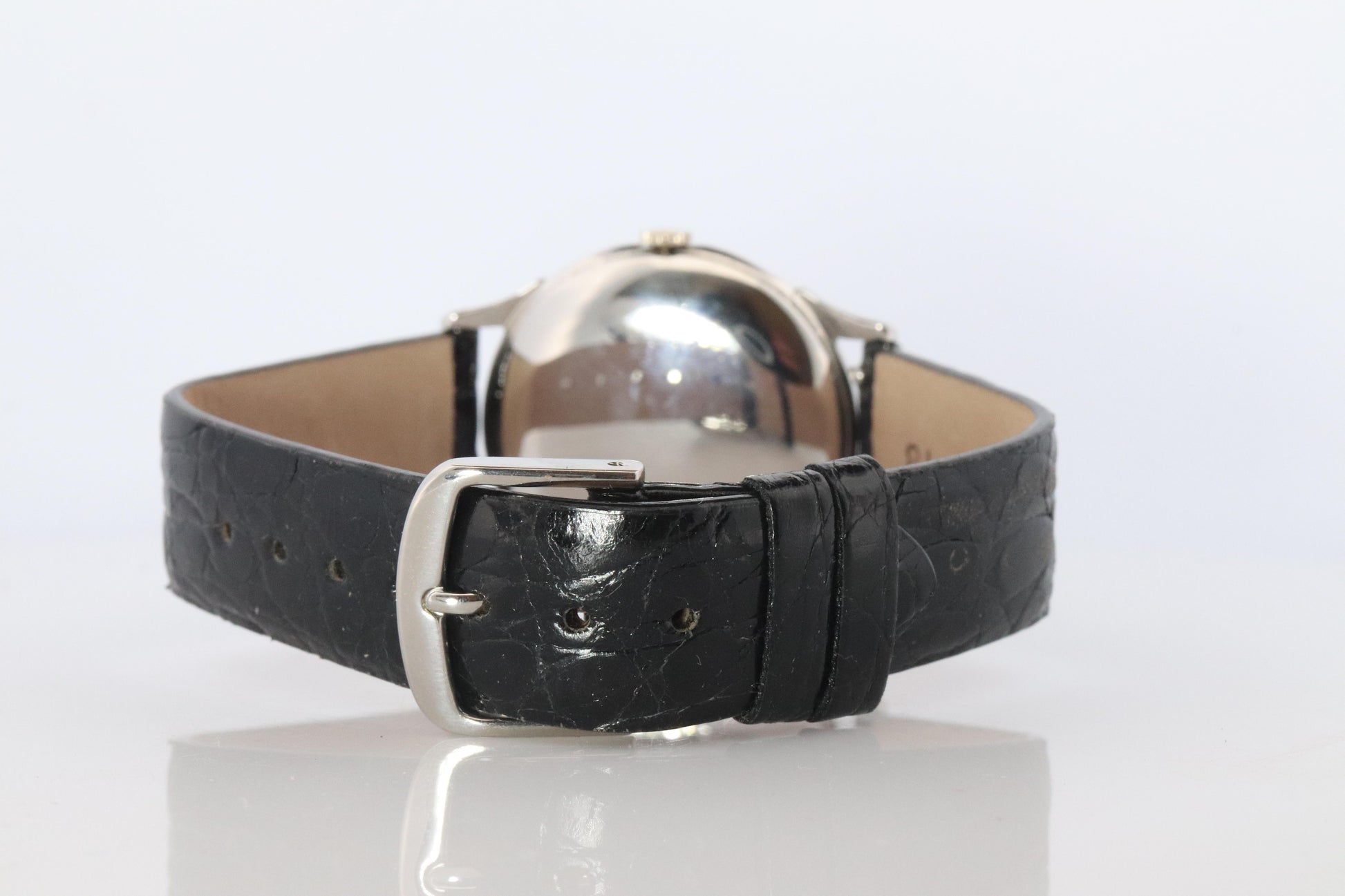 ROLEX Watch. Rolex ref. 4498 Precision 1940s Black Dial Mens Rolex watch.