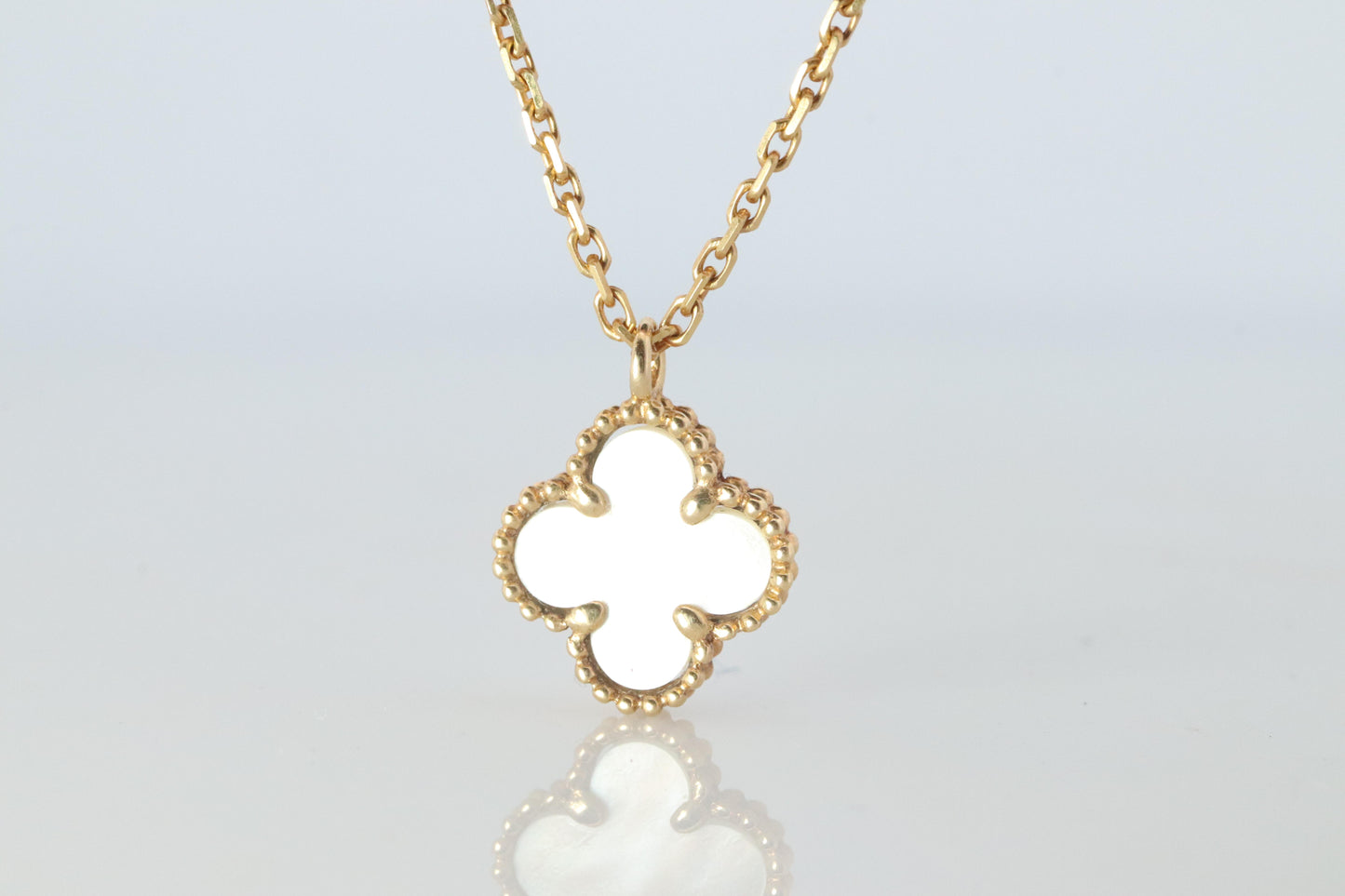 Van Cleef Arpels Alhambra Necklace . Genuine VCA 18k YG Sweet Shell Pendant