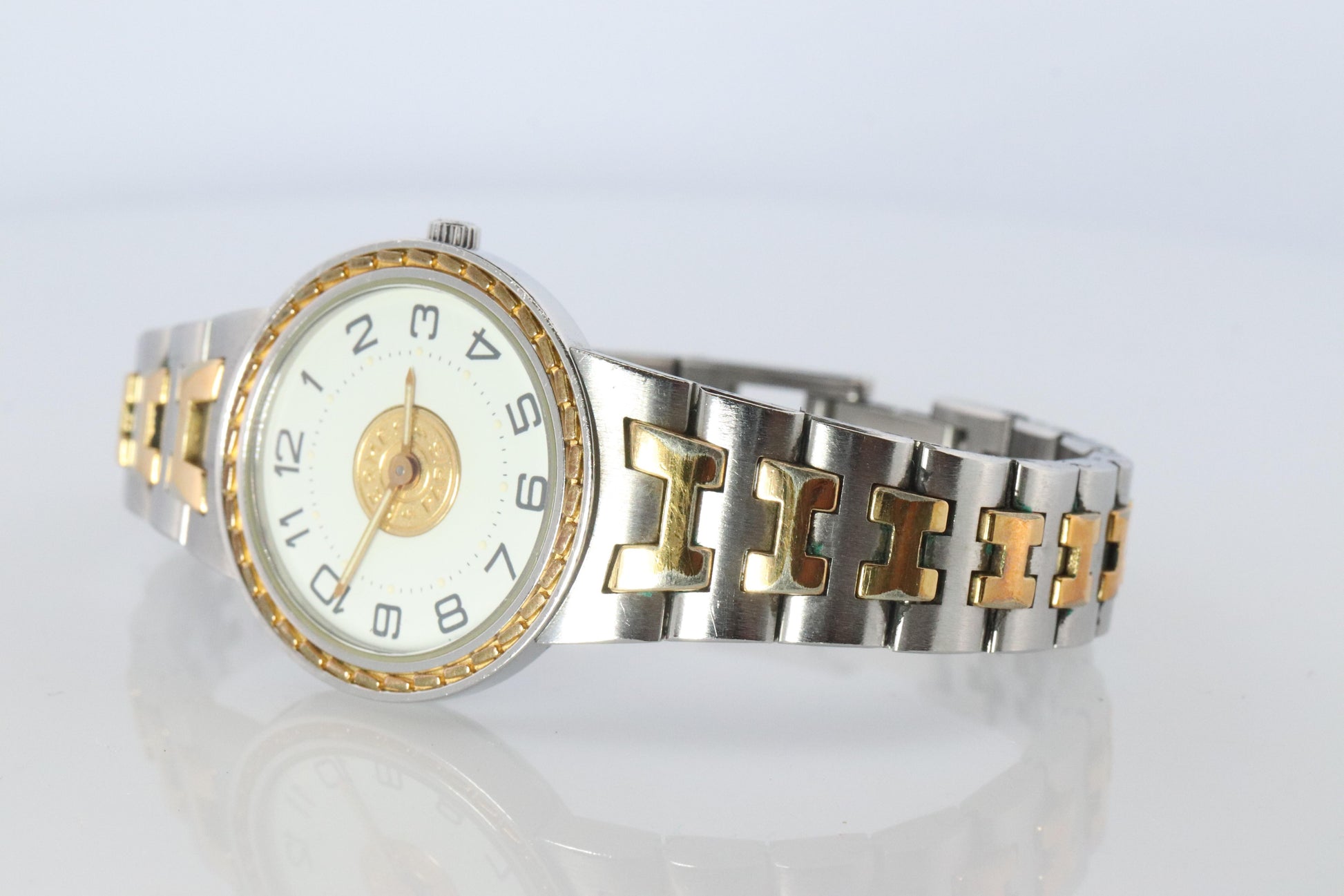 Genuine HERMES Stainless Steel 24mm Round Sellier Quartz Watch White Dial.