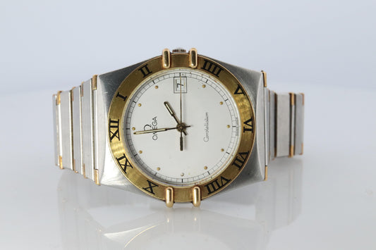 Omega Watch.  Omega Constellation Quartz 1448 Date Wristwatch.
