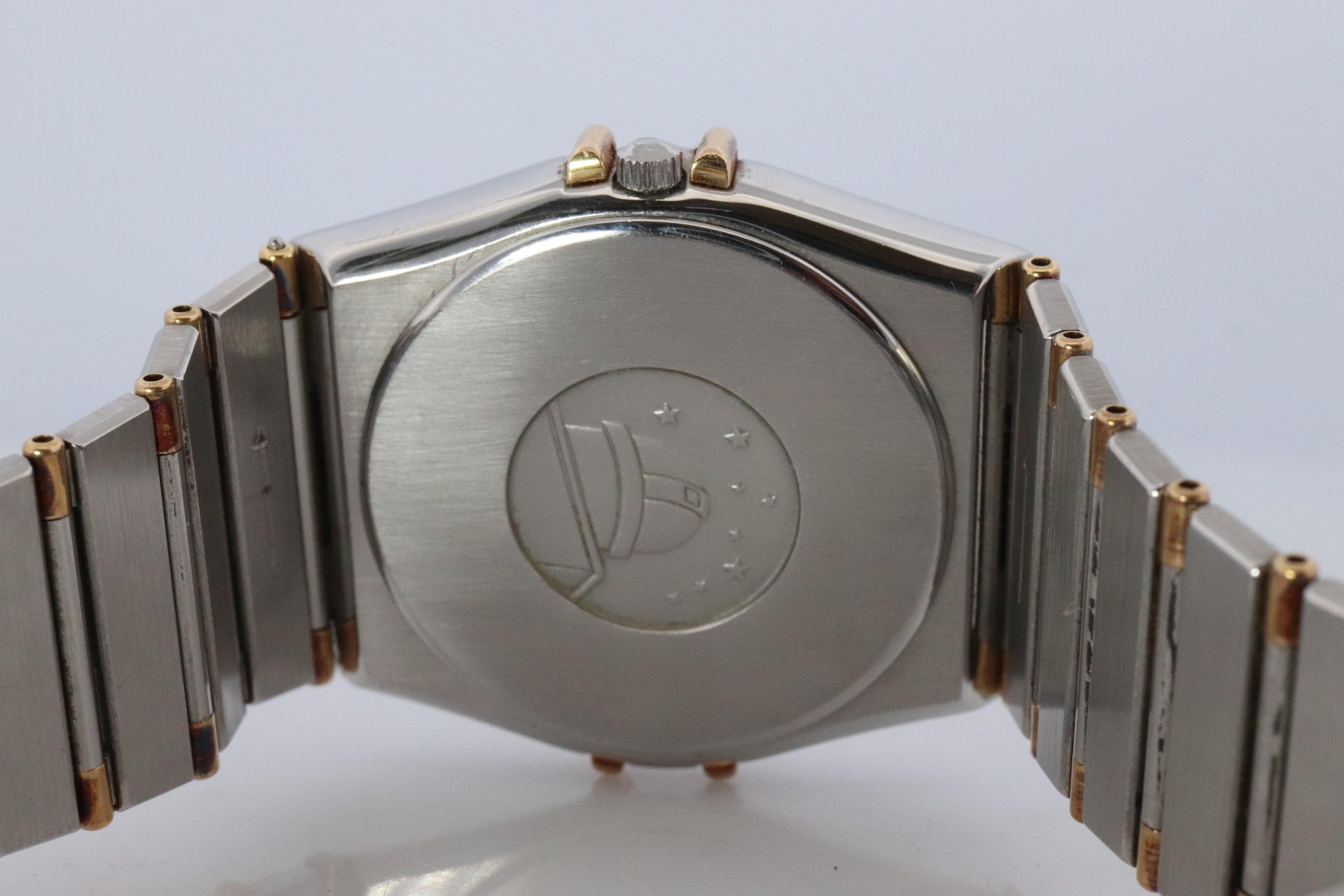 Omega Watch.  Omega Constellation Quartz 1448 Date Wristwatch.