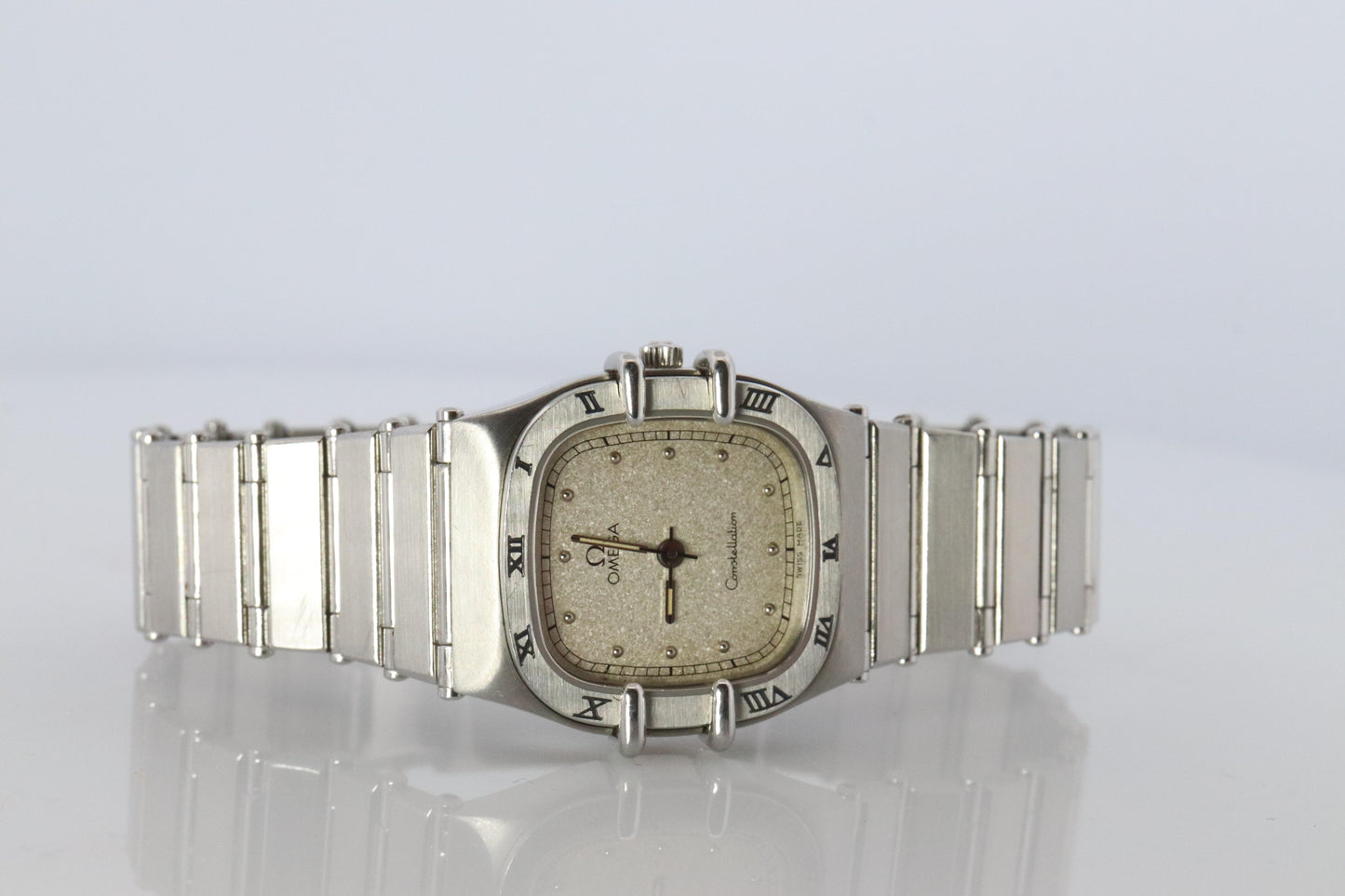 Omega Watch. Ladies Omega 1455 Constellation Barrel Stainless Steel