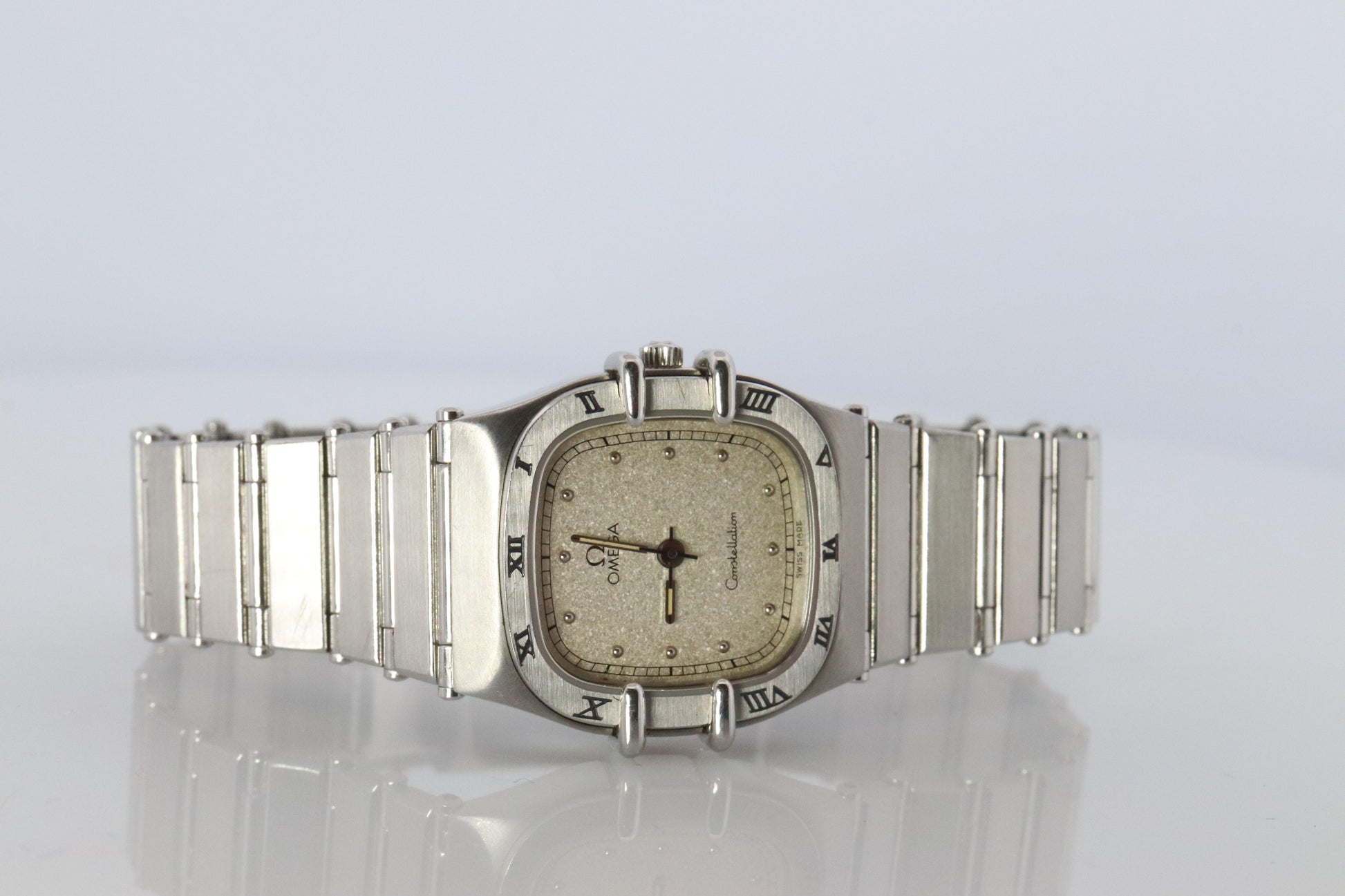 Omega Watch. Ladies Omega 1455 Constellation Barrel Stainless Steel