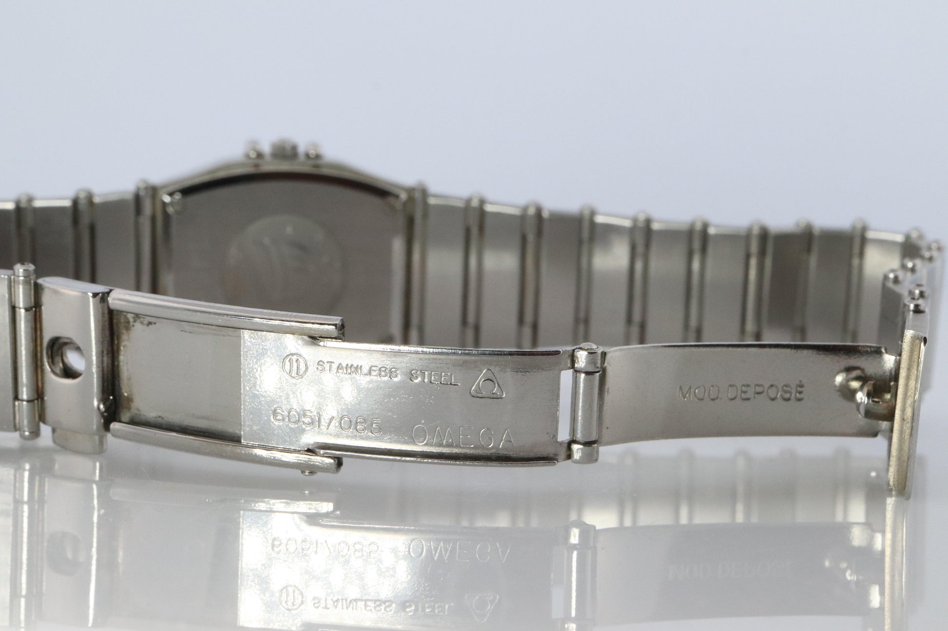 Omega Watch. Ladies Omega 1455 Constellation Barrel Stainless Steel