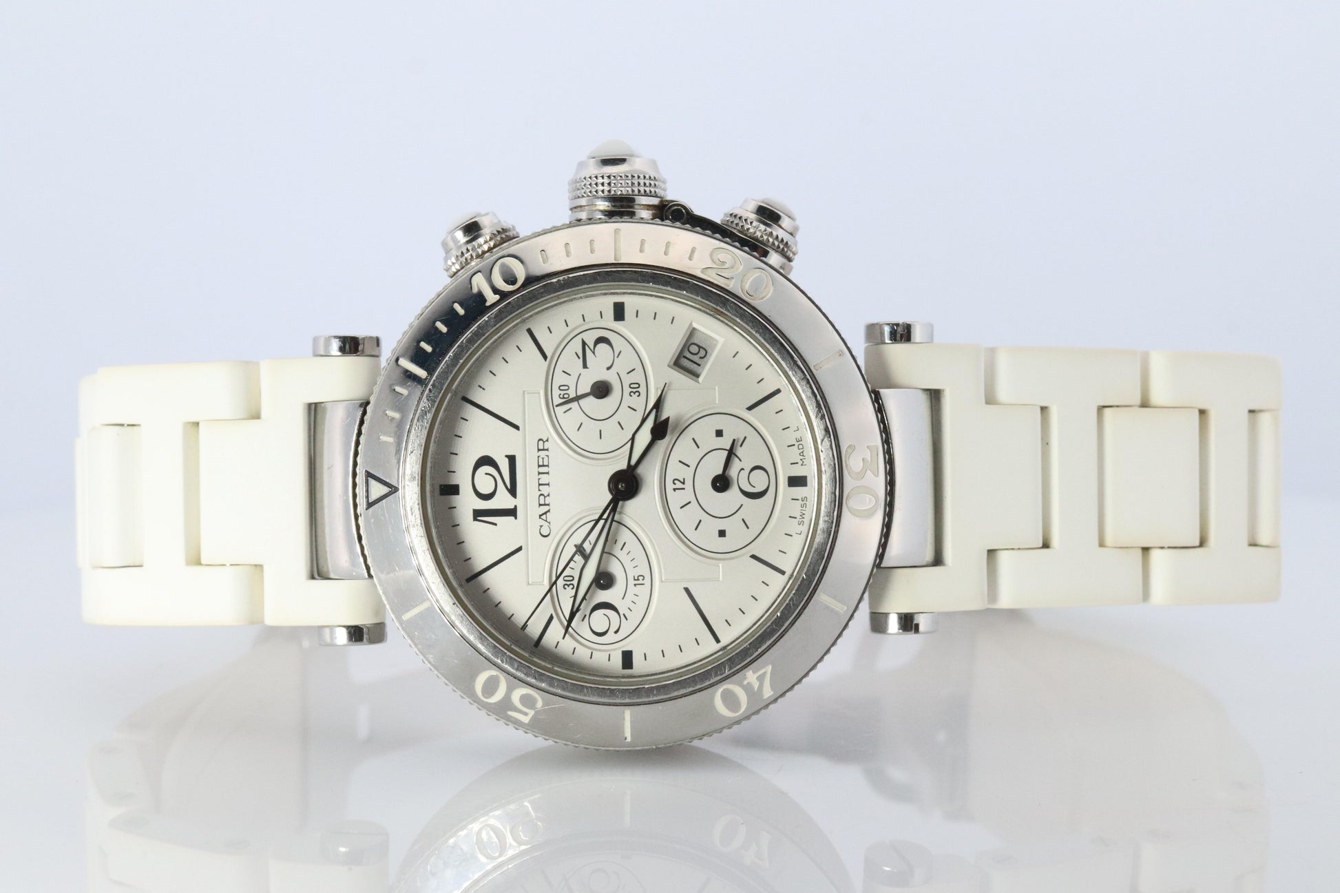 Vintage Cartier PASHA 38mm 3129 Chronograph. Rare White Dial W3140004.