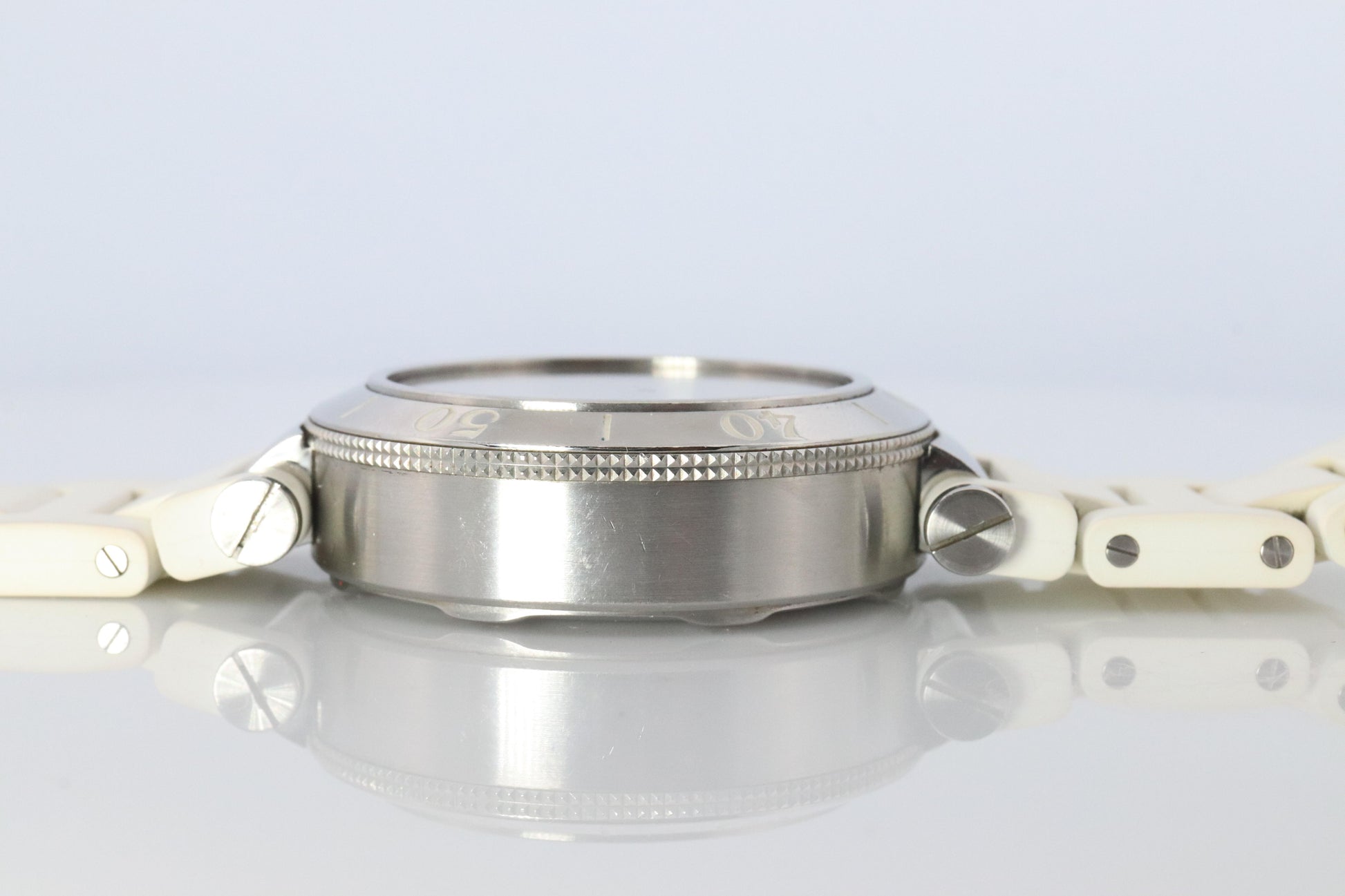 Vintage Cartier PASHA 38mm 3129 Chronograph. Rare White Dial W3140004.