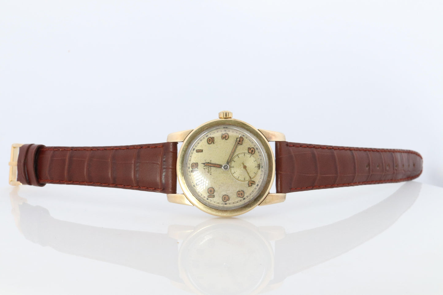 OMEGA Automatic Watch 2576 Omega Automatic Hammer Bumper 50s Mens Wristwatch