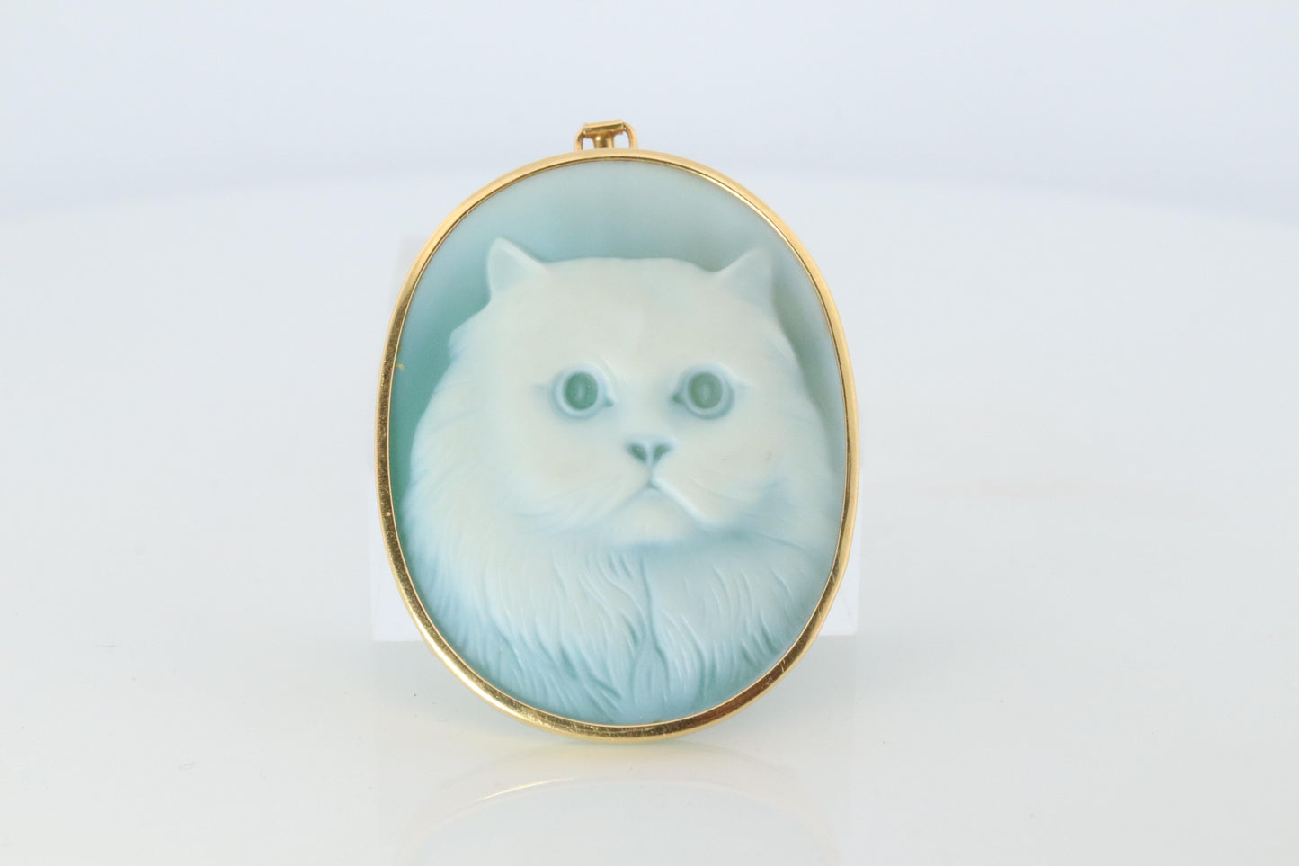 18k Cat Face Brooch and Pendant. 18k YG Carved Cute Cat Carved Cameo