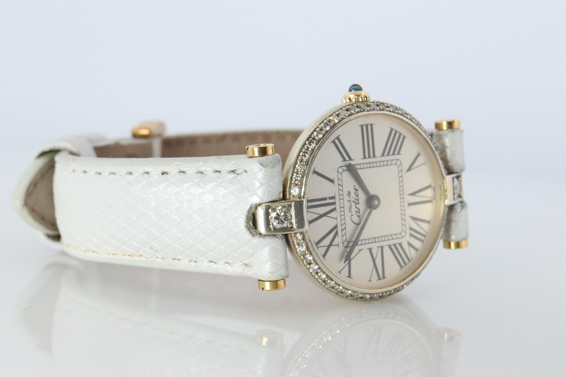 Genuine Cartier Diamond Watch. Must de Cartier Vendome Round Argent Roman Dial